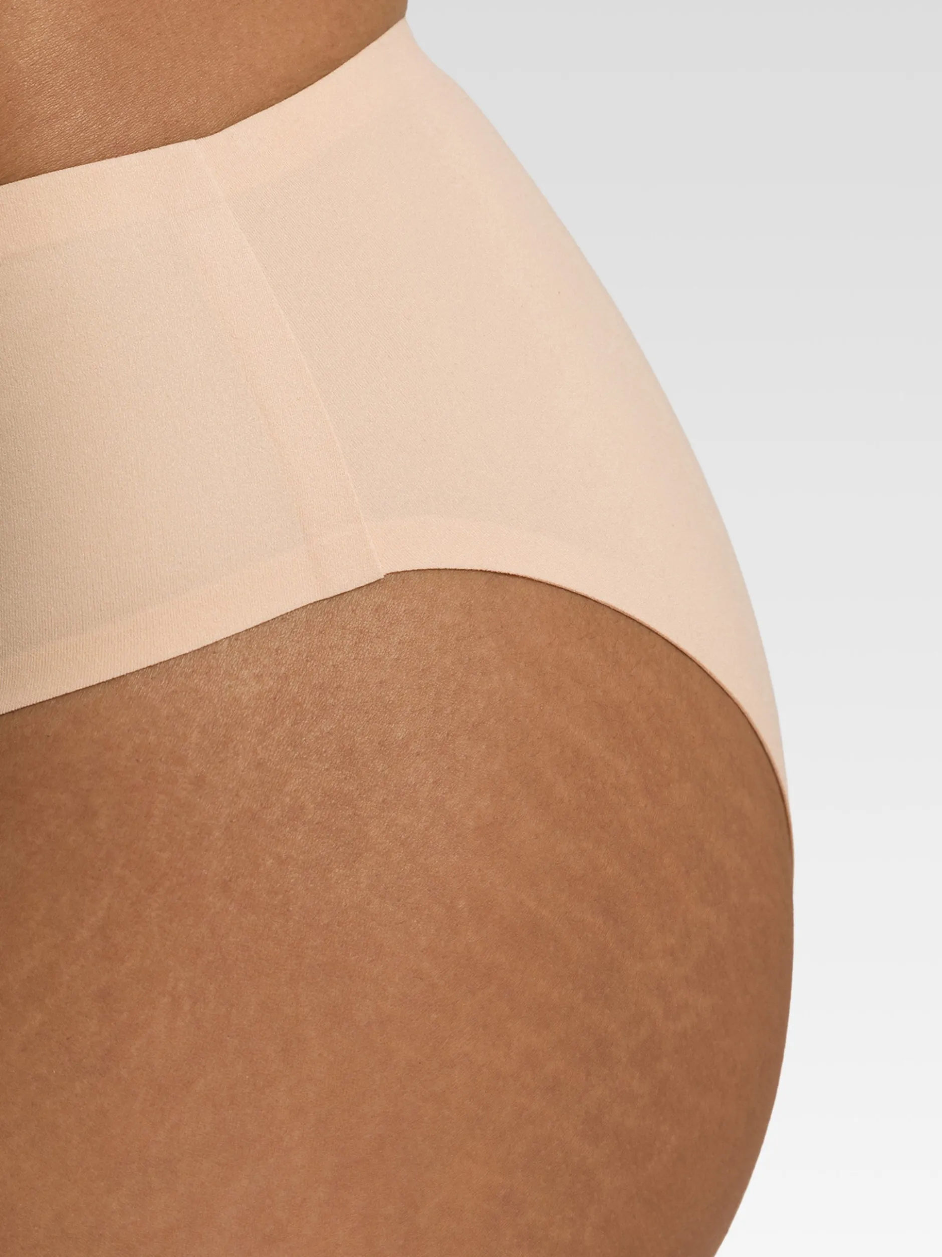 Hanro Damen Midislip - Invisible Touch in beige