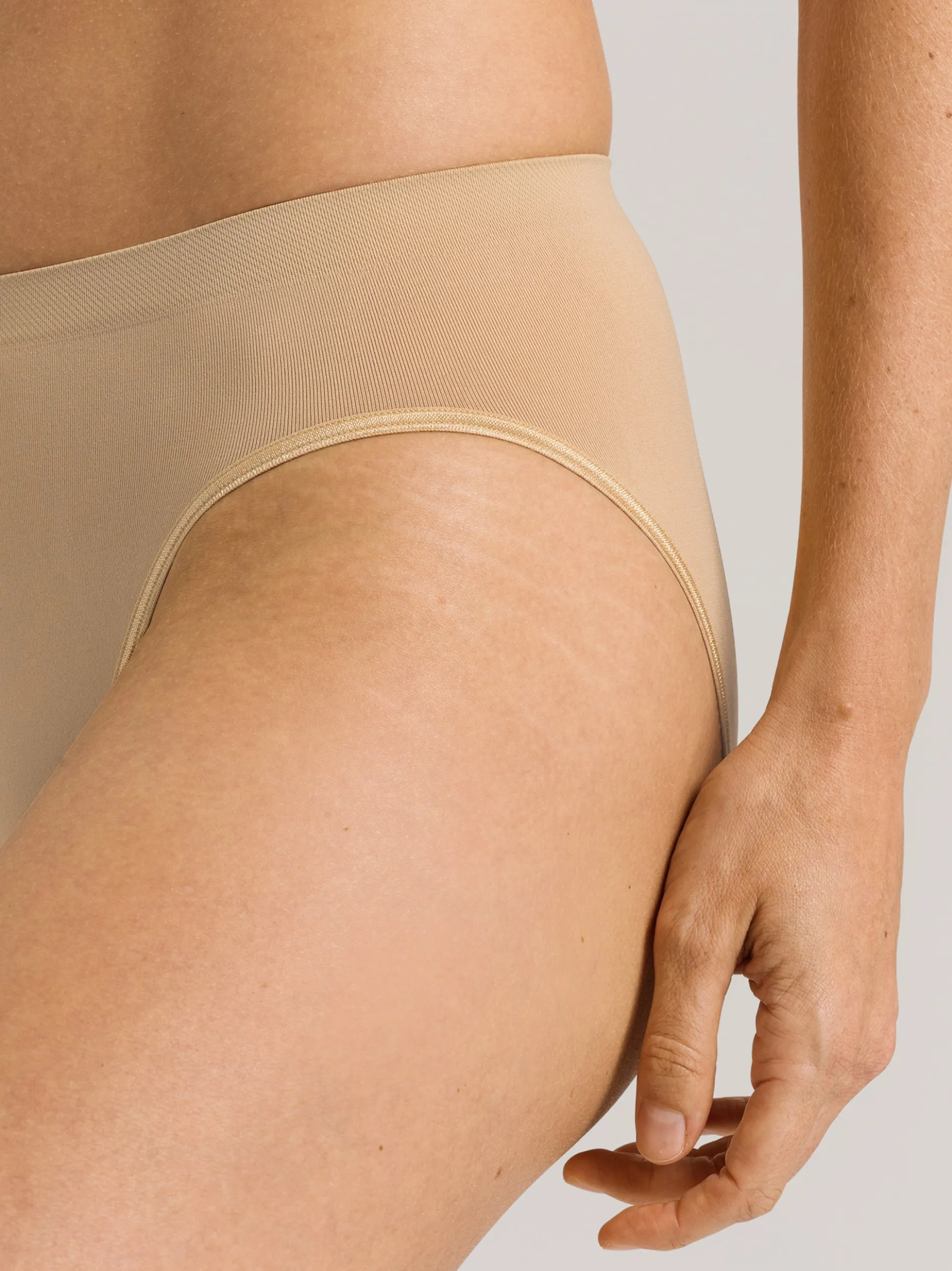 Hanro Damen Midislip - Touch Feeling in beige
