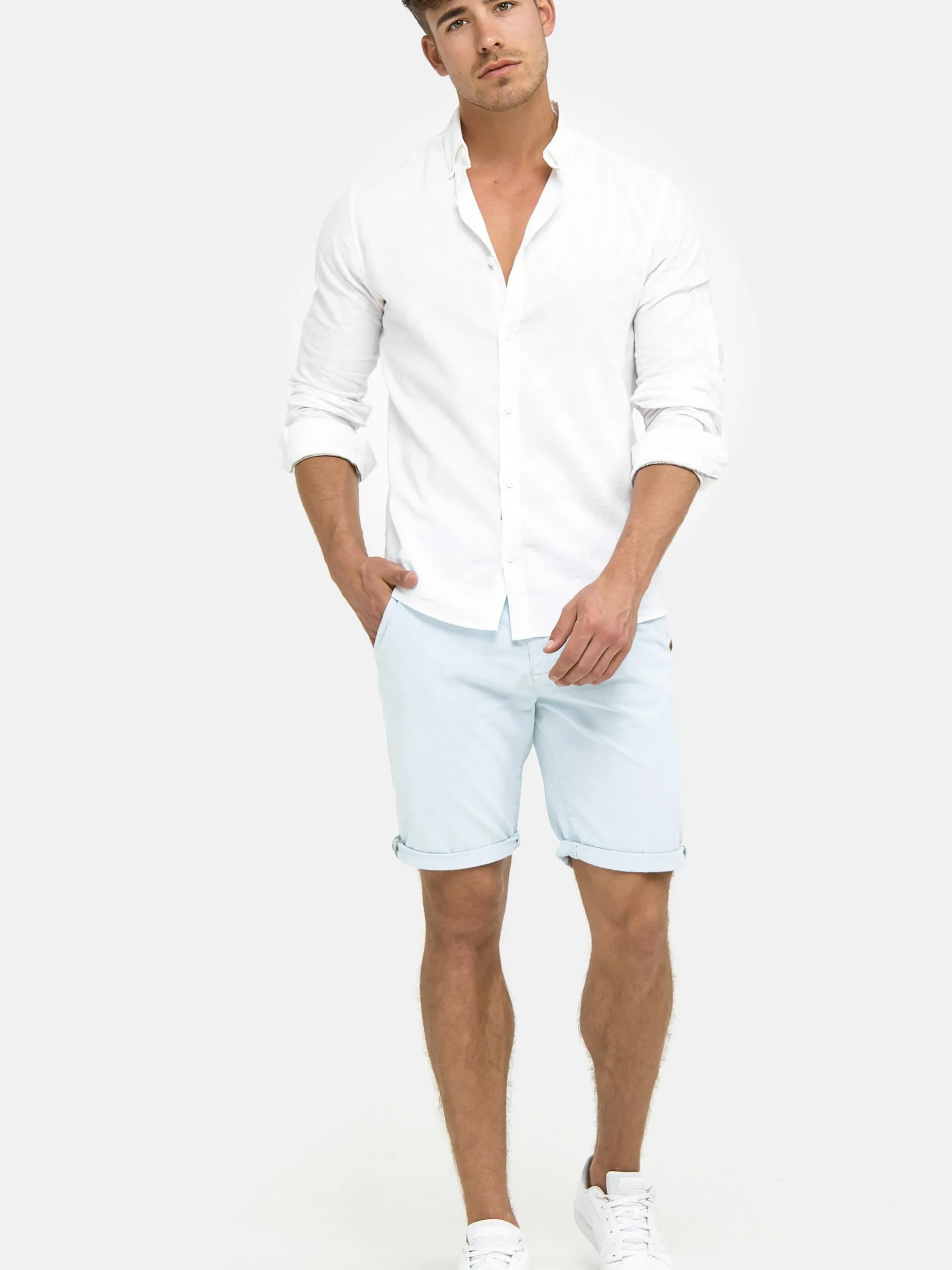 Indicode Herren Chino Shorts - Cuba in hellblau blau