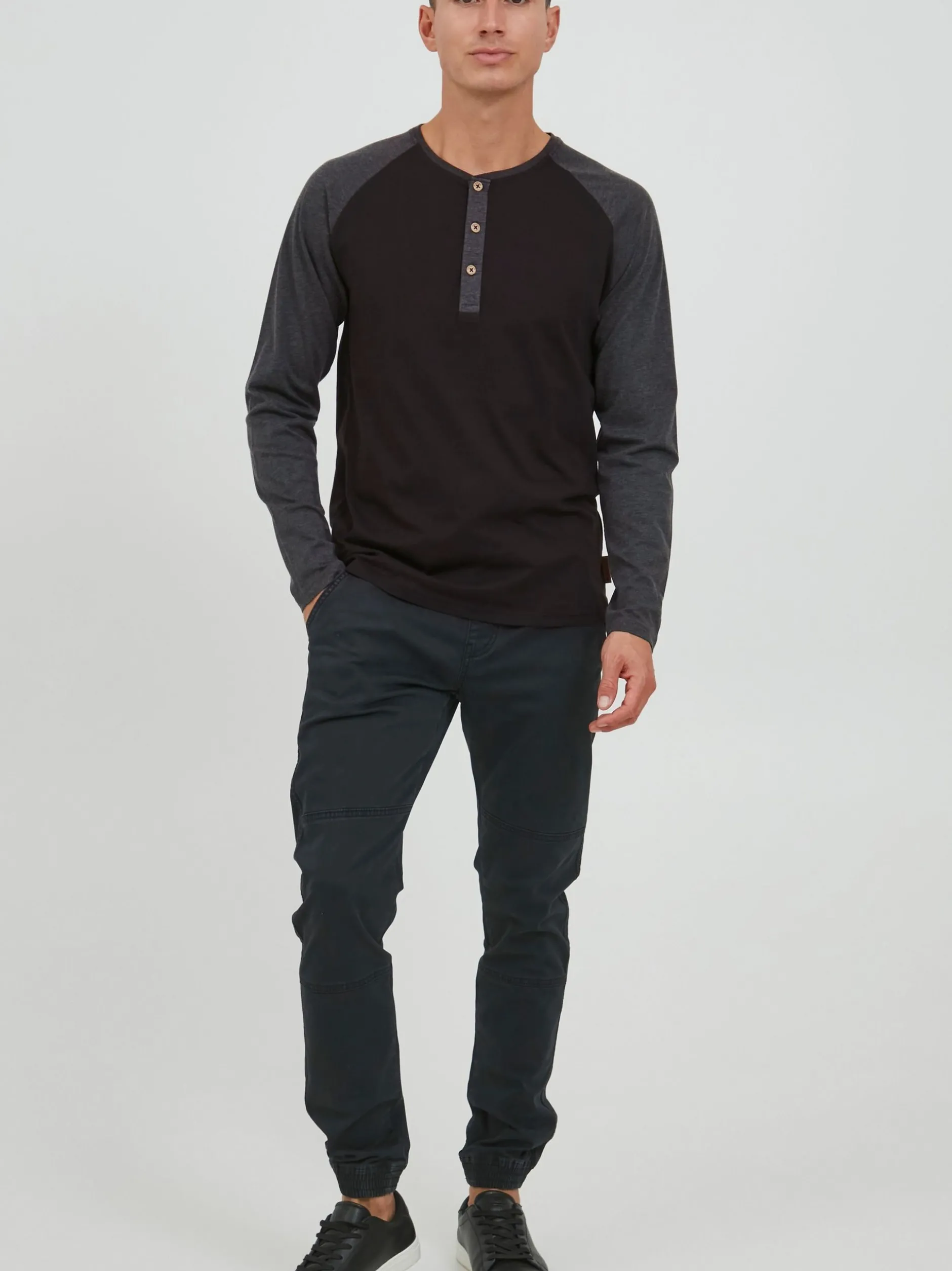 Indicode Herren Rundhalsshirt - IDWinston in schwarz