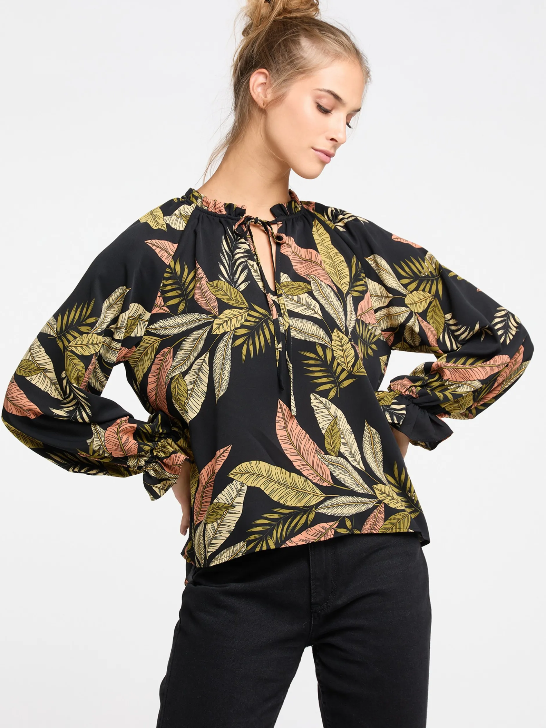 IZIA Damen Blusenshirt in schwarz