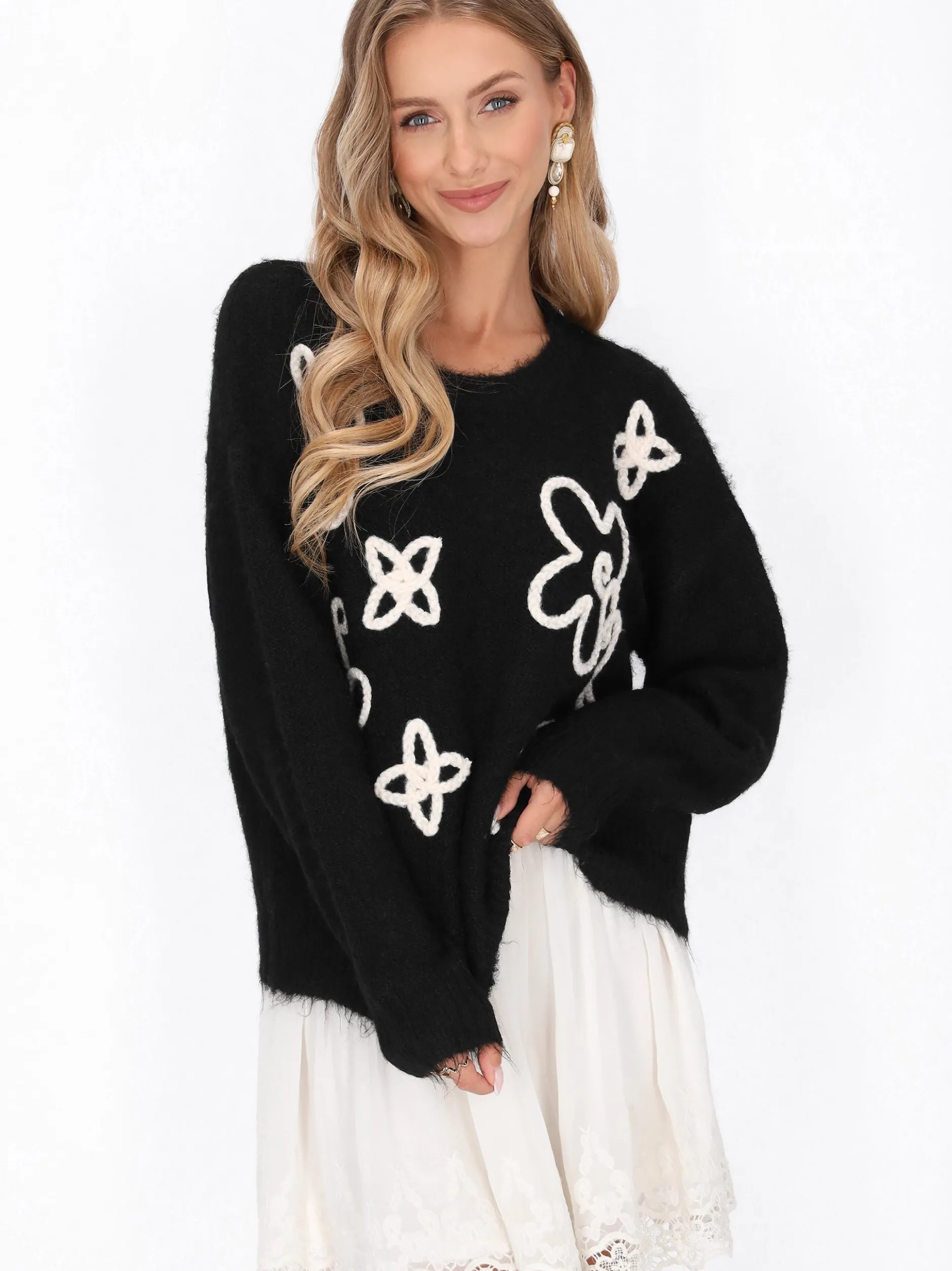 IZIA Damen Pullover in schwarz - Ausschnitt: Rundhals