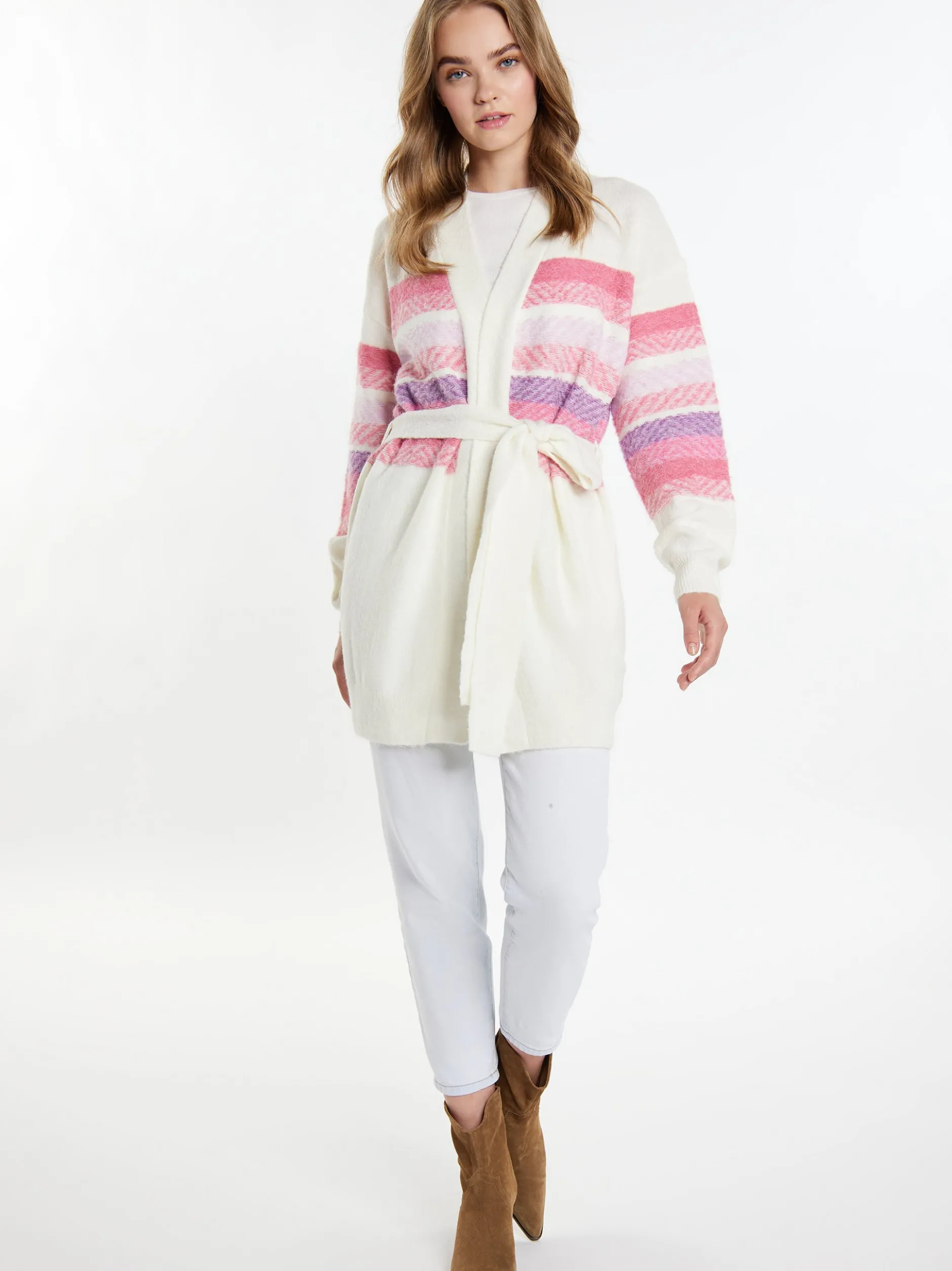 IZIA Damen Strickjacke in ecru - Ausschnitt: ohne Kragen