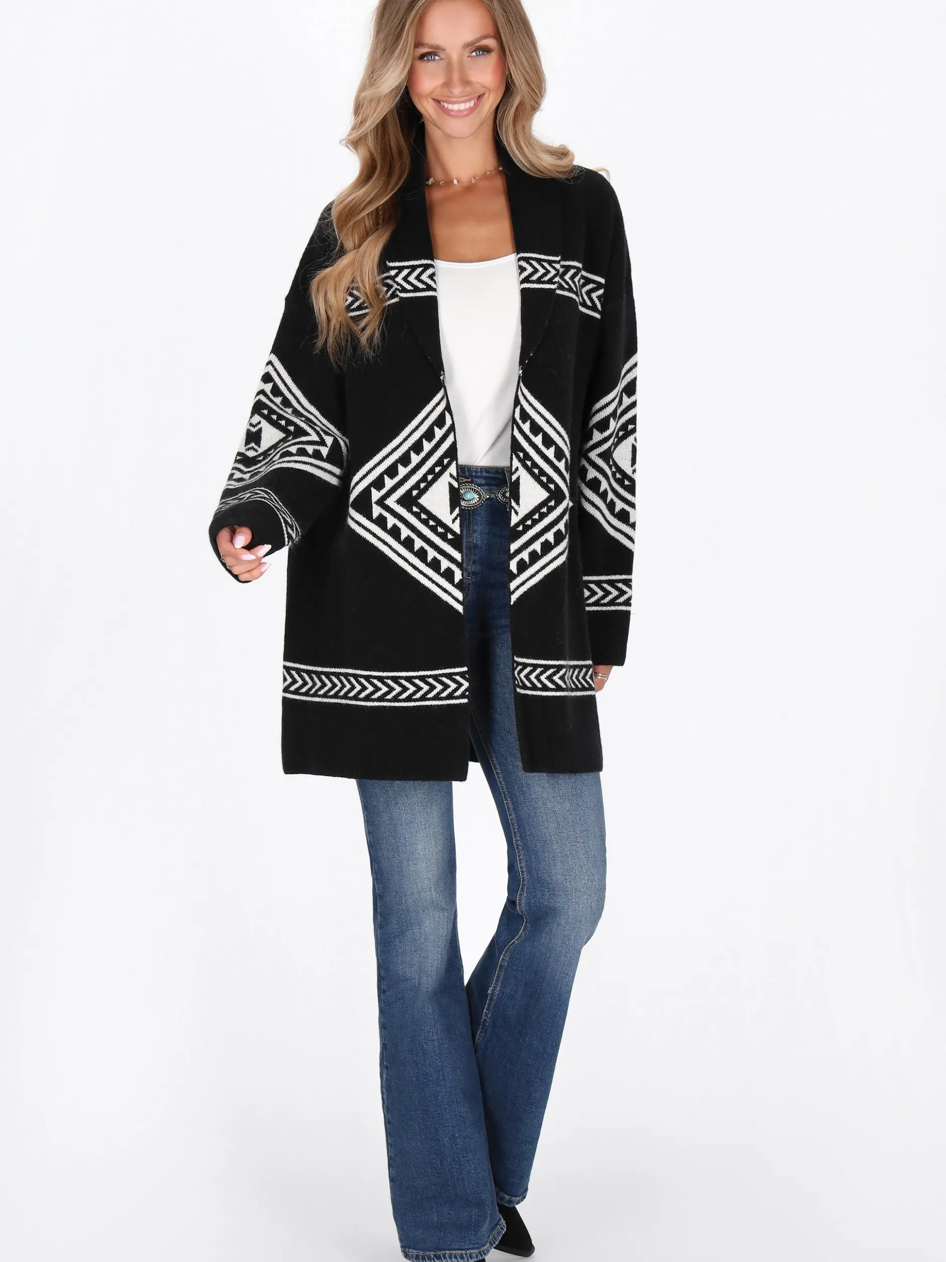 IZIA Damen Strickjacke in schwarz