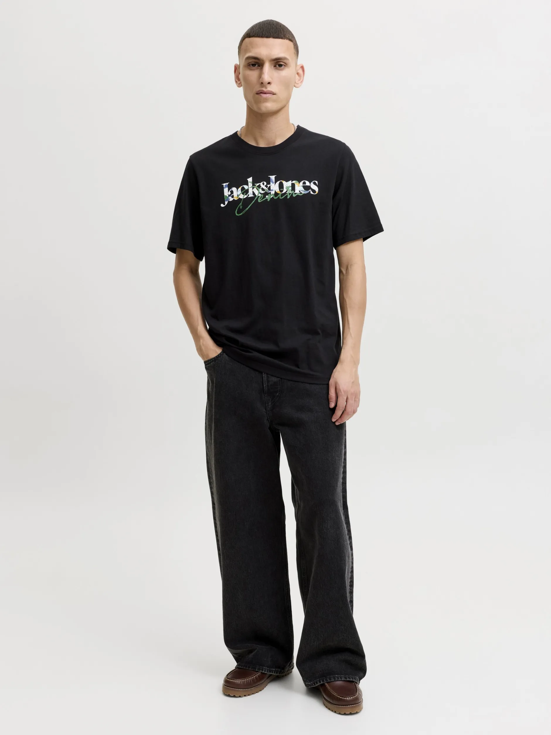 Jack & Jones Herren T-Shirt in schwarz - Ärmel: kurzarm