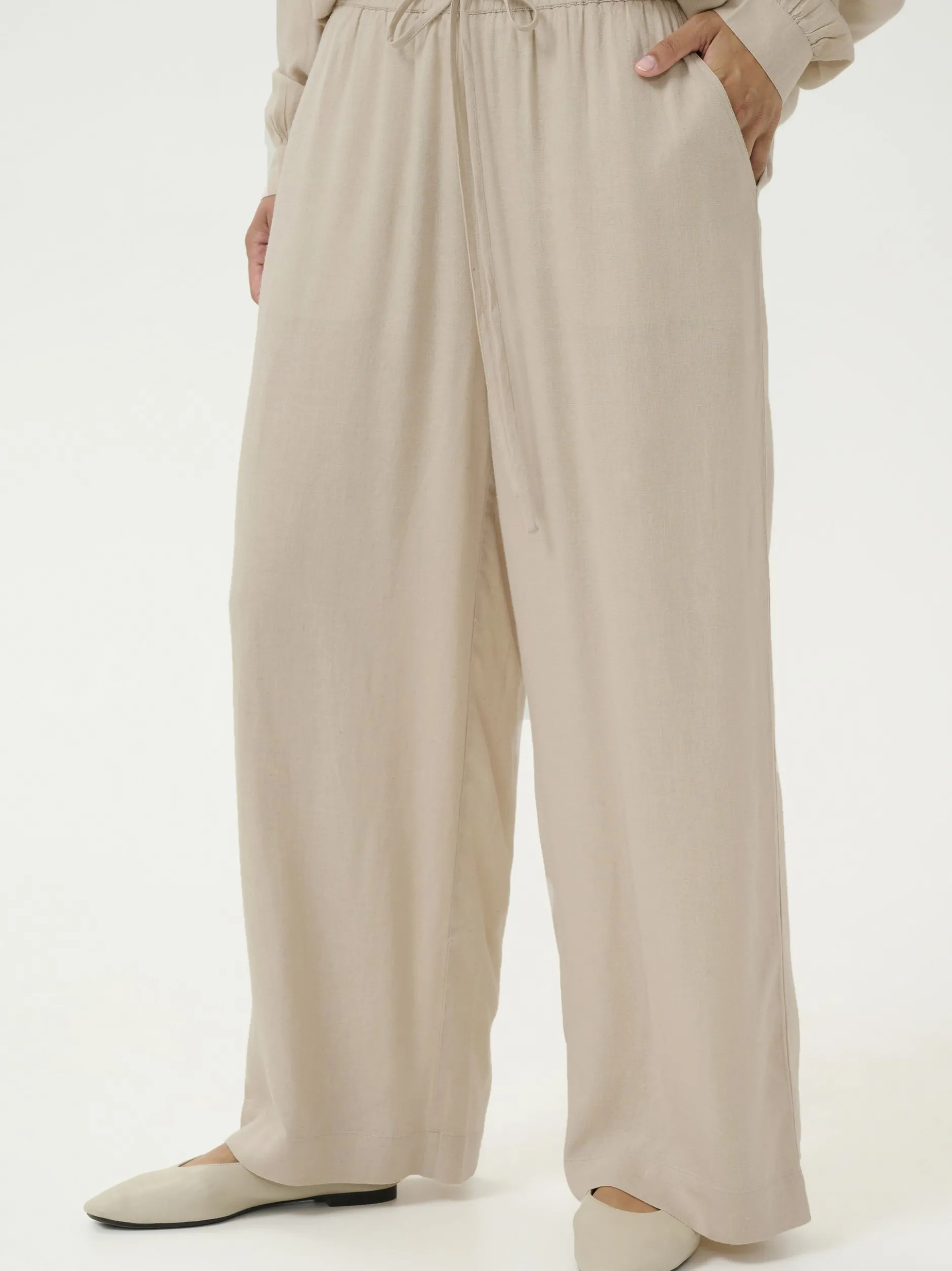 Kaffe Damen Casual Hose KAmilia Elastische Taille in beige