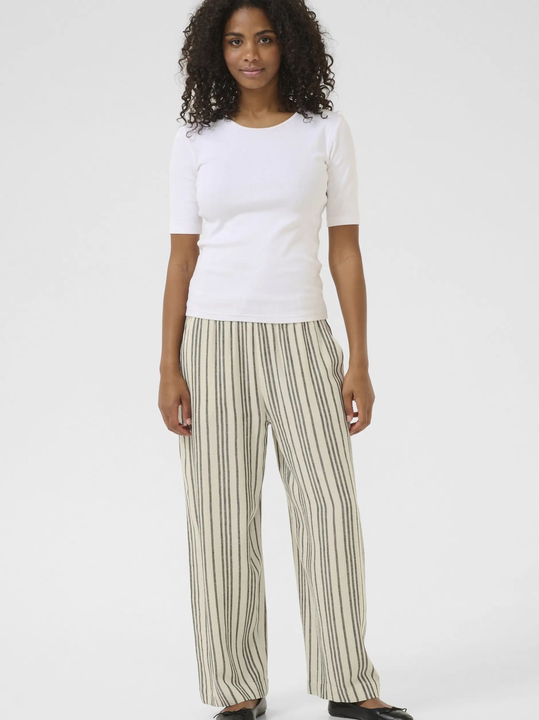 Kaffe Damen Casual Hose KAmilia Elastische Taille in sand schwarz