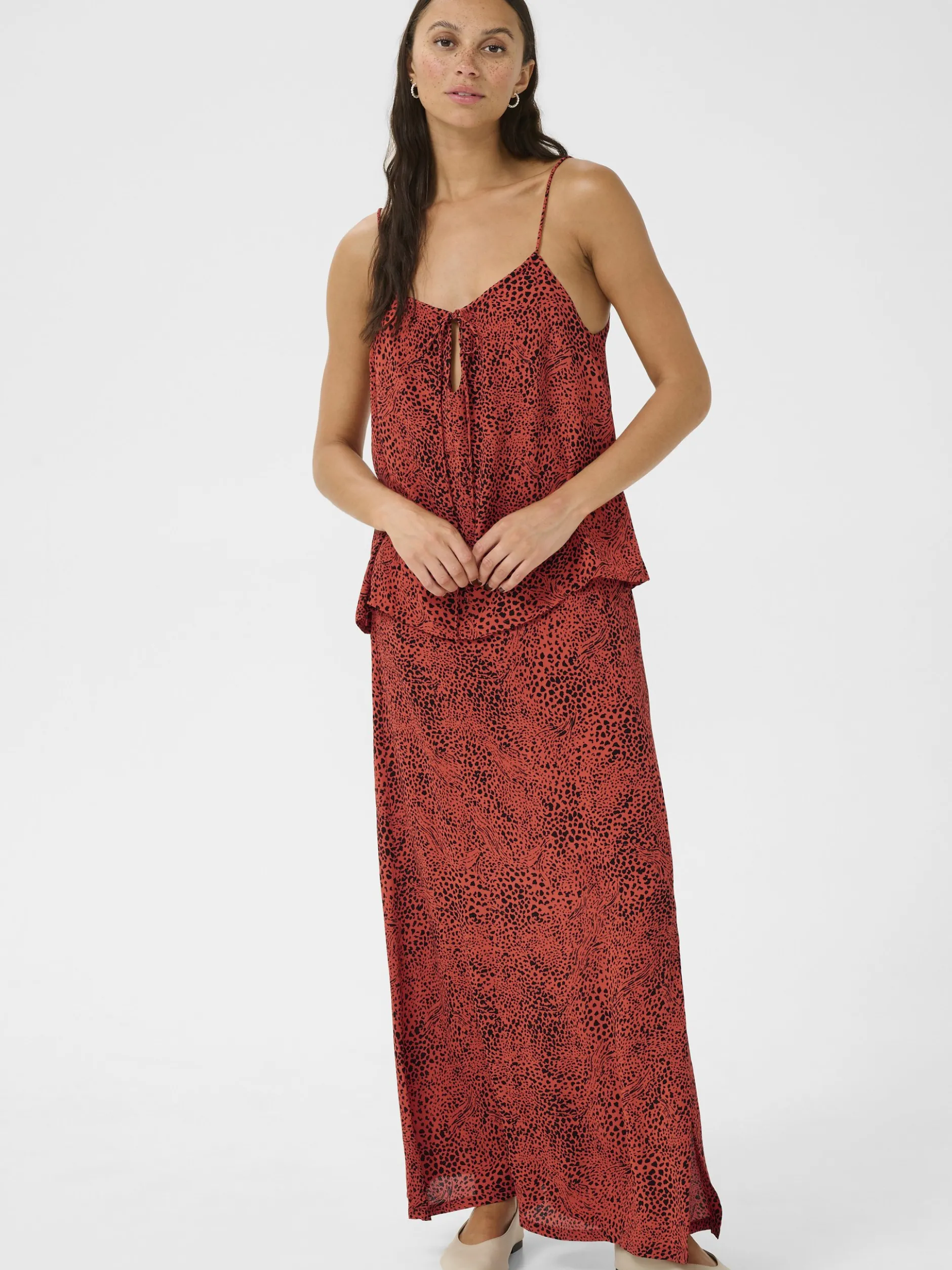 Kaffe Damen Rock KAliana Elastische Taille in rot schwarz