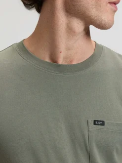 Lee Herren T-Shirt - Ultimate Pocket in oliv