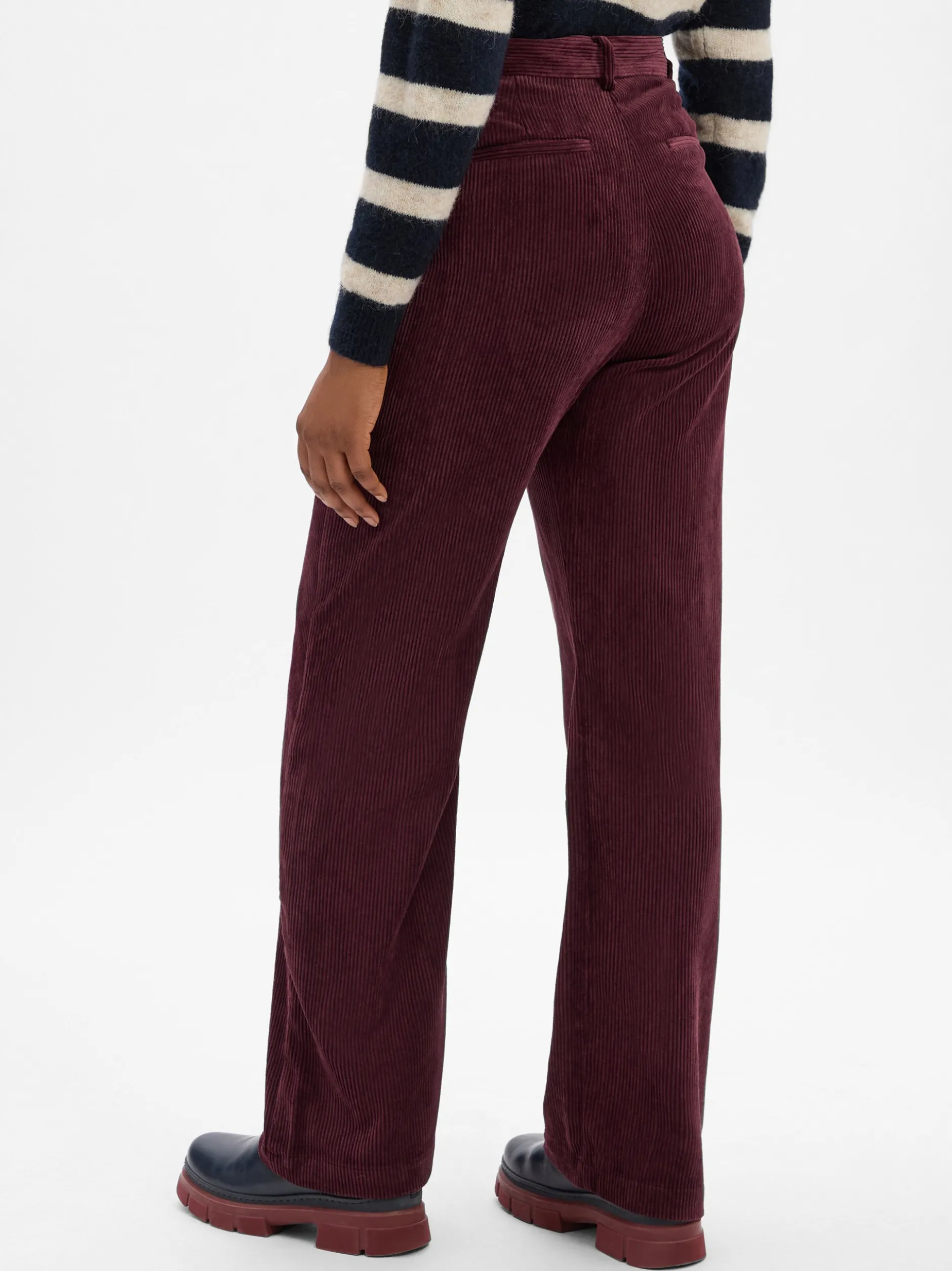Marie Lund Damen Cordhose in aubergine - Länge: lang