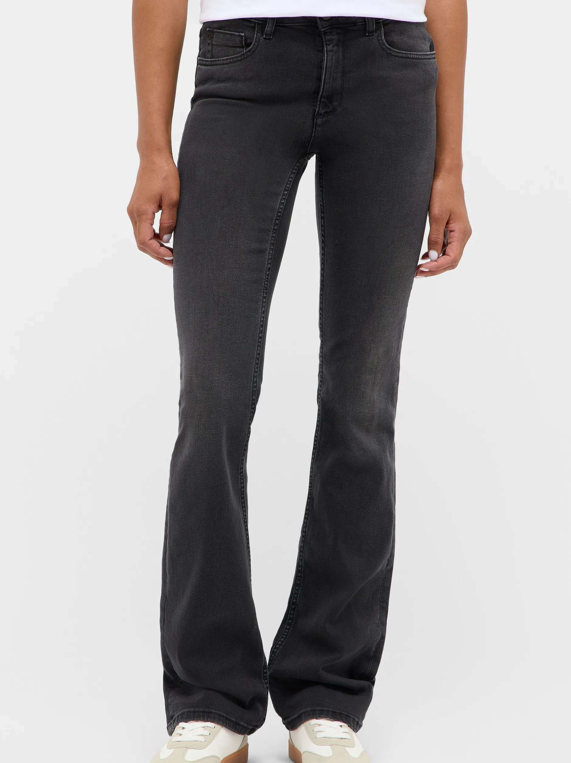 Mustang Damen Jeans in schwarz