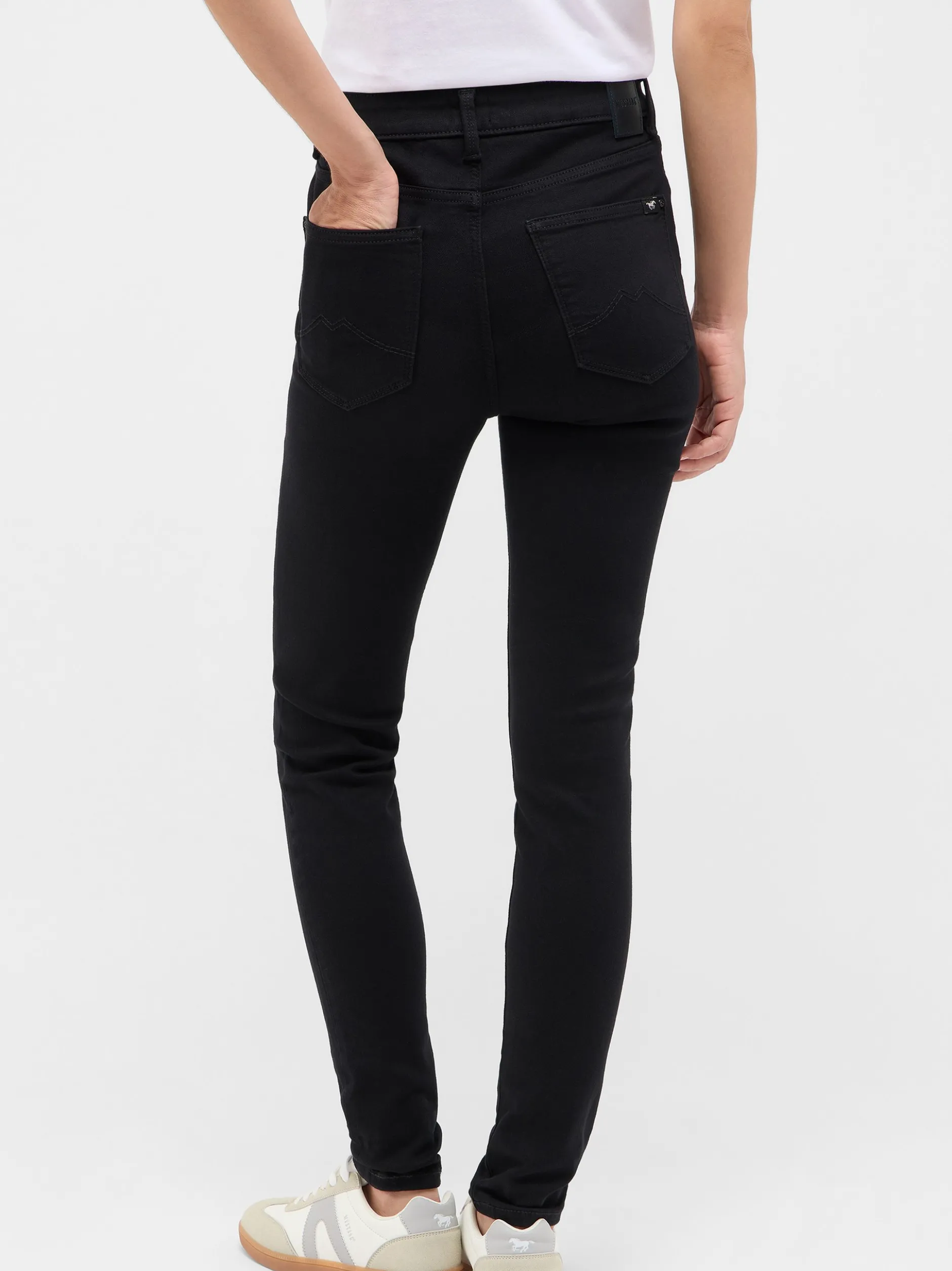 Mustang Damen Jeans in schwarz
