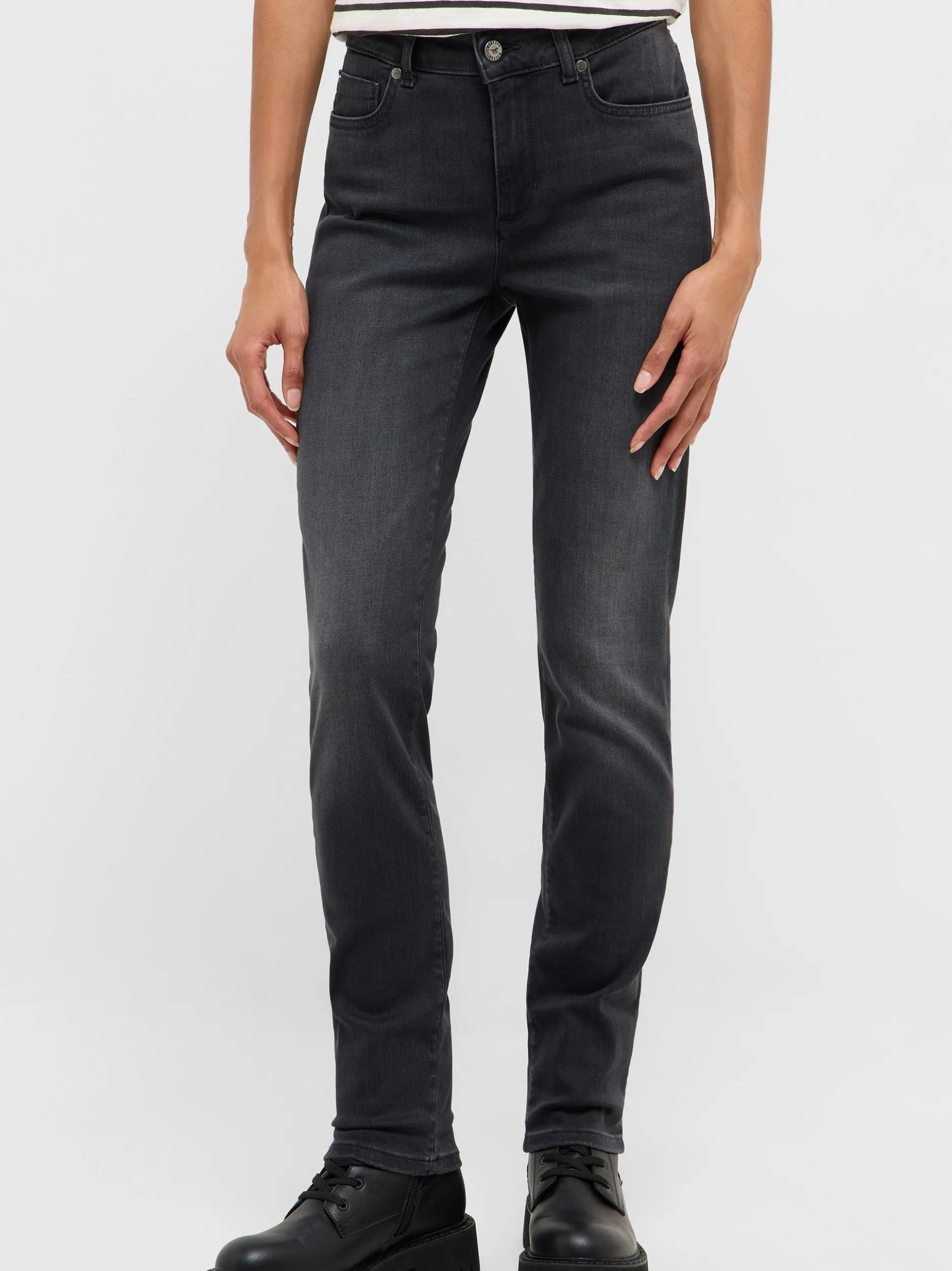 Mustang Damen Jeans in schwarz