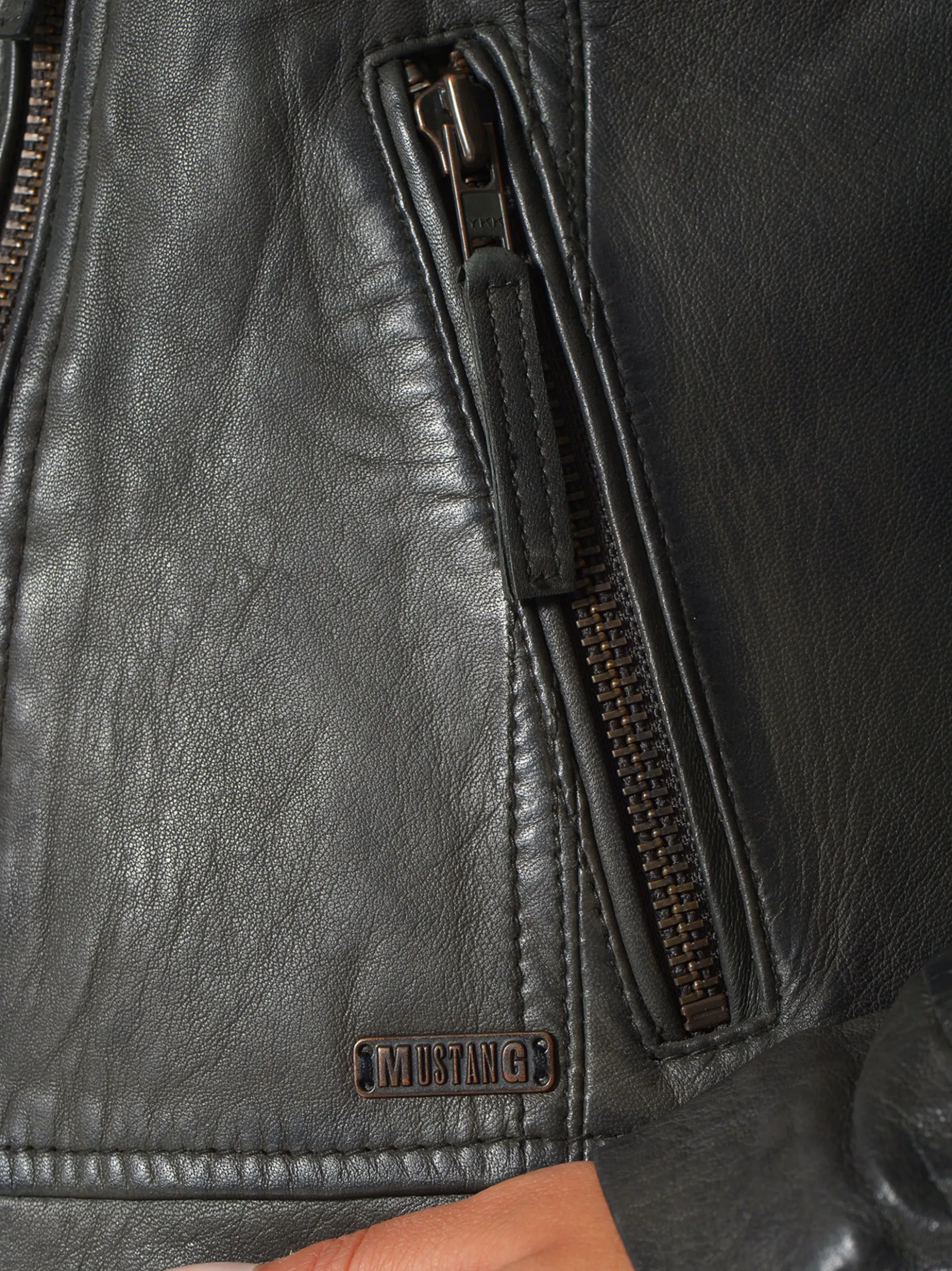 Mustang Damen Lederjacke in grau
