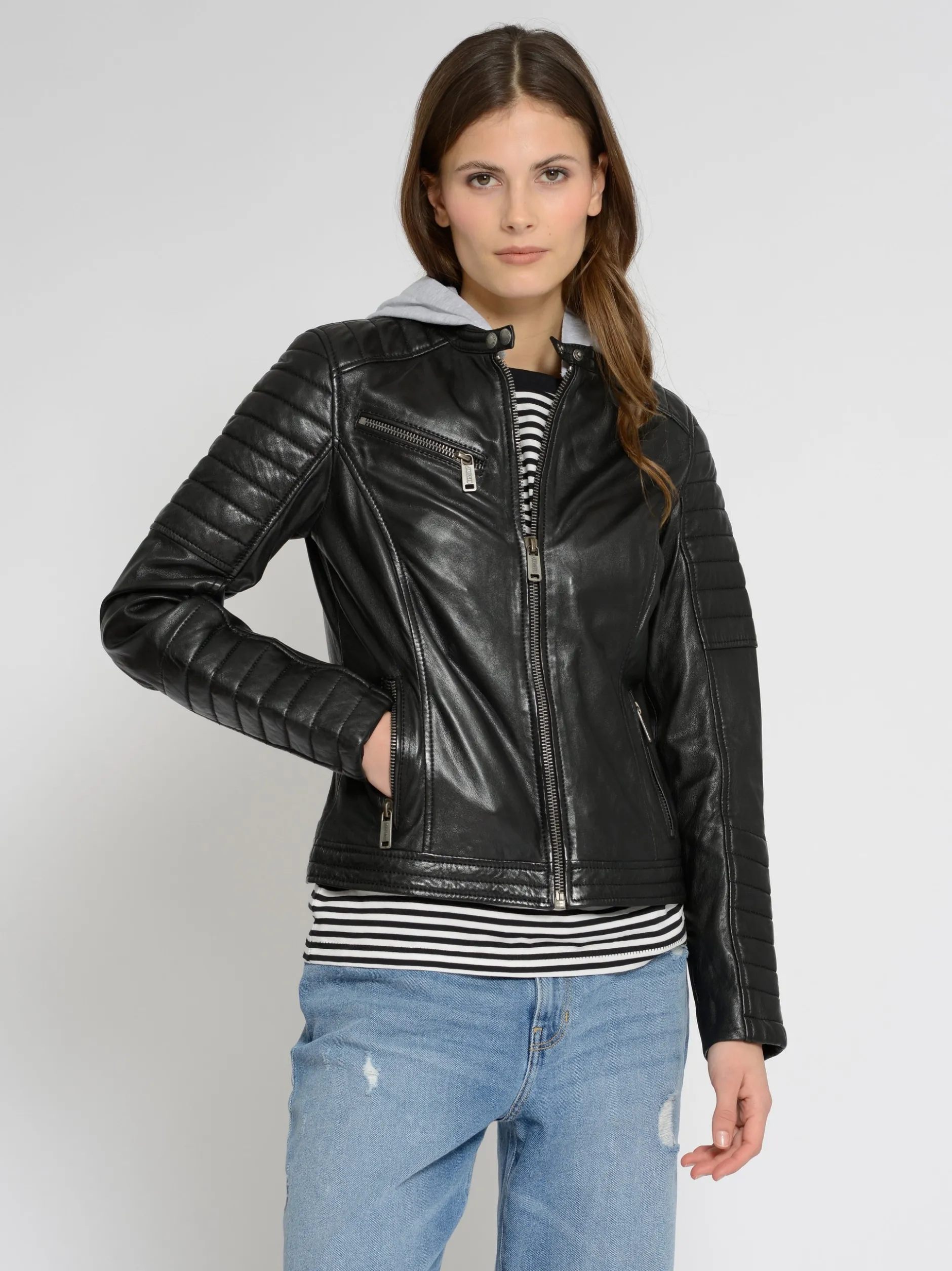 Mustang Damen Lederjacke in schwarz