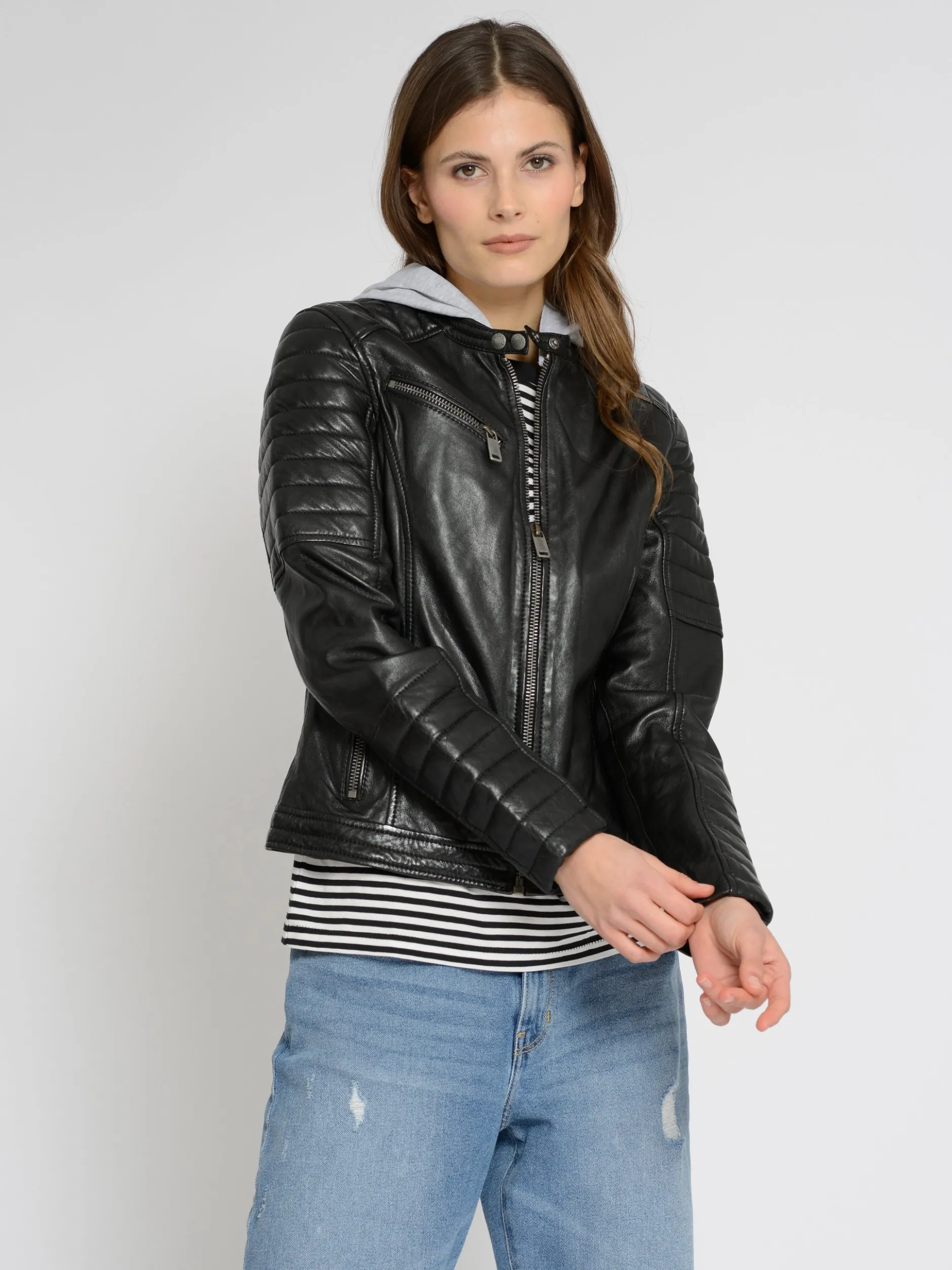 Mustang Damen Lederjacke in schwarz