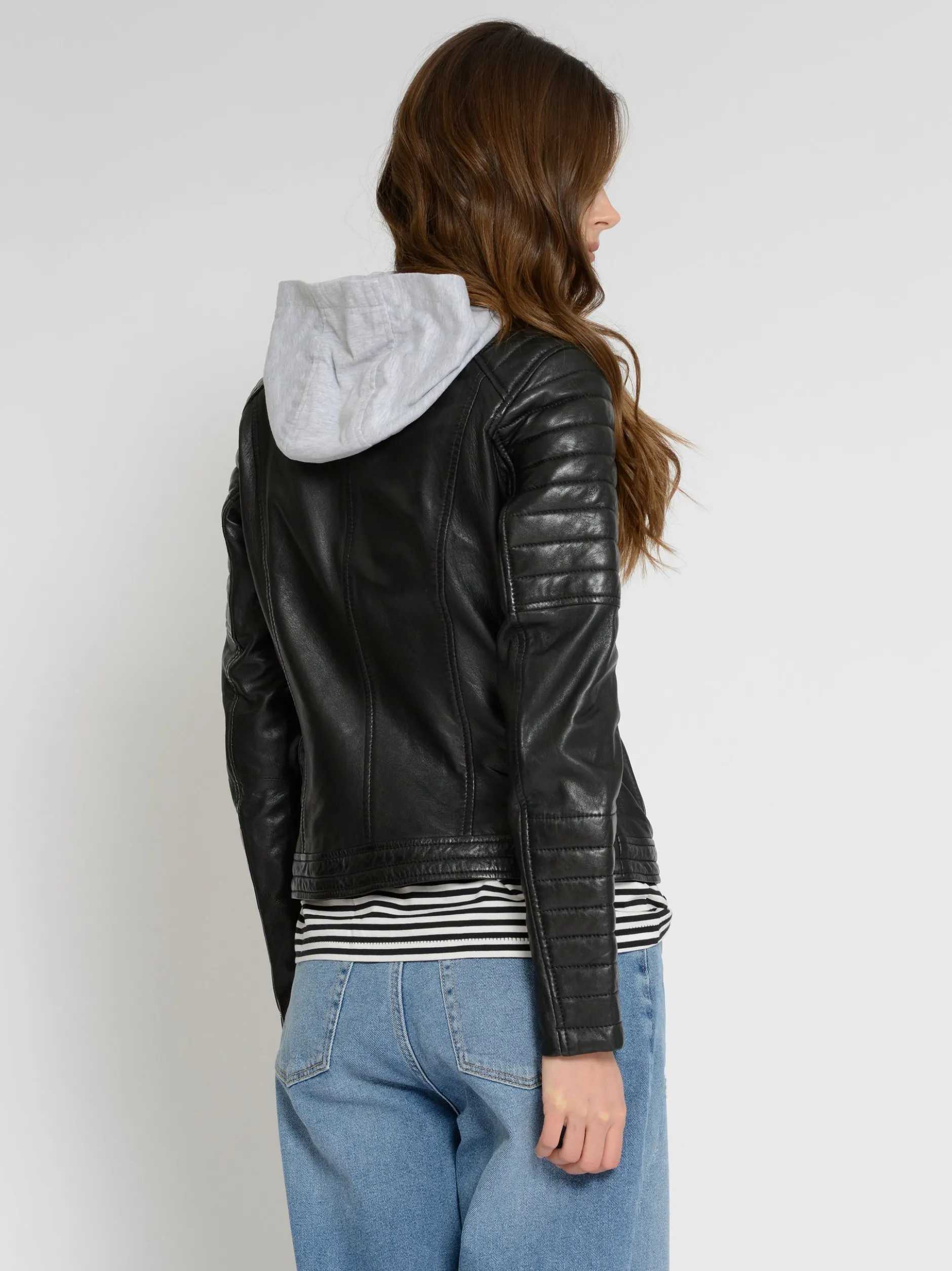 Mustang Damen Lederjacke in schwarz
