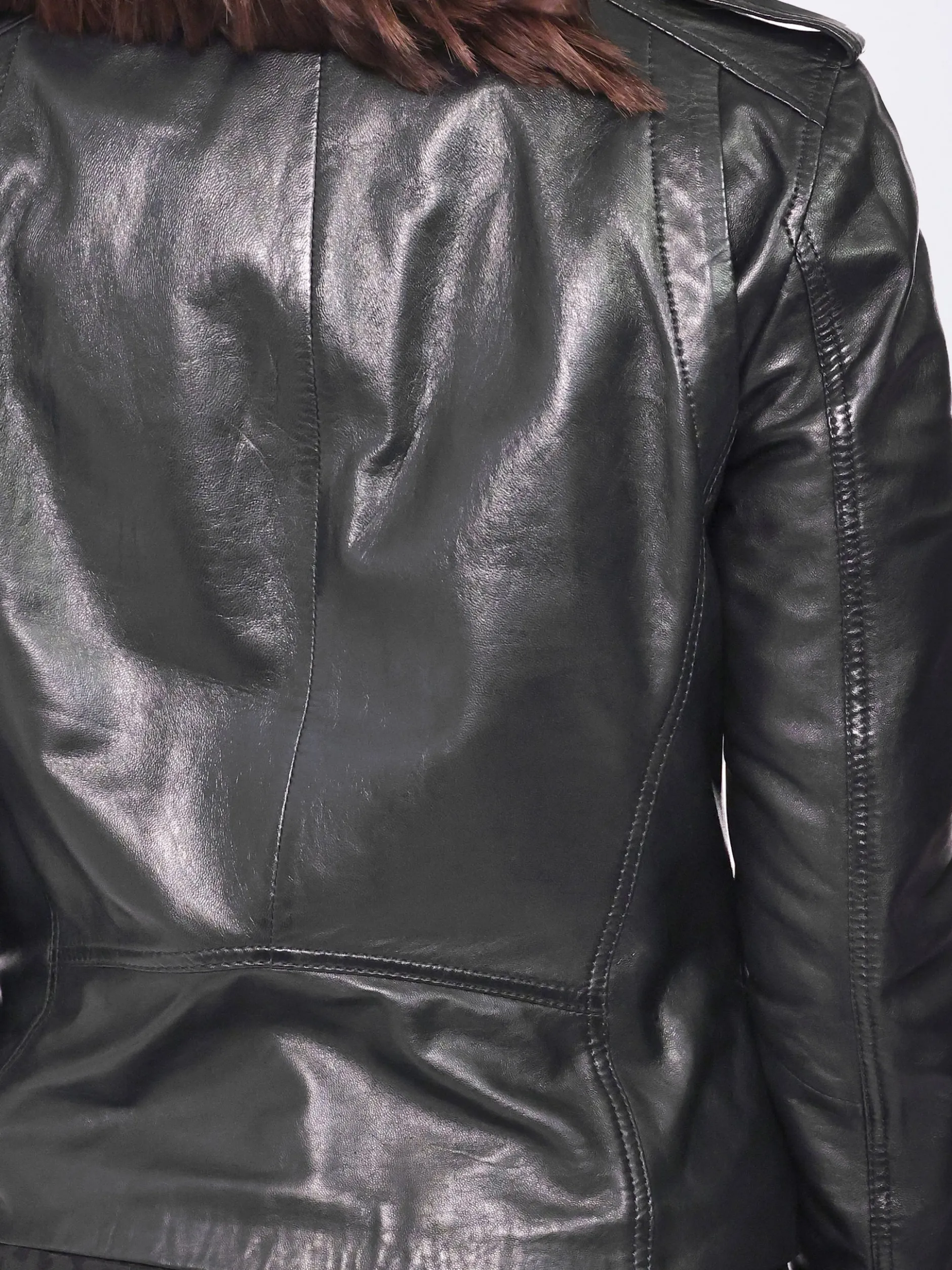 Mustang Damen Lederjacke in schwarz