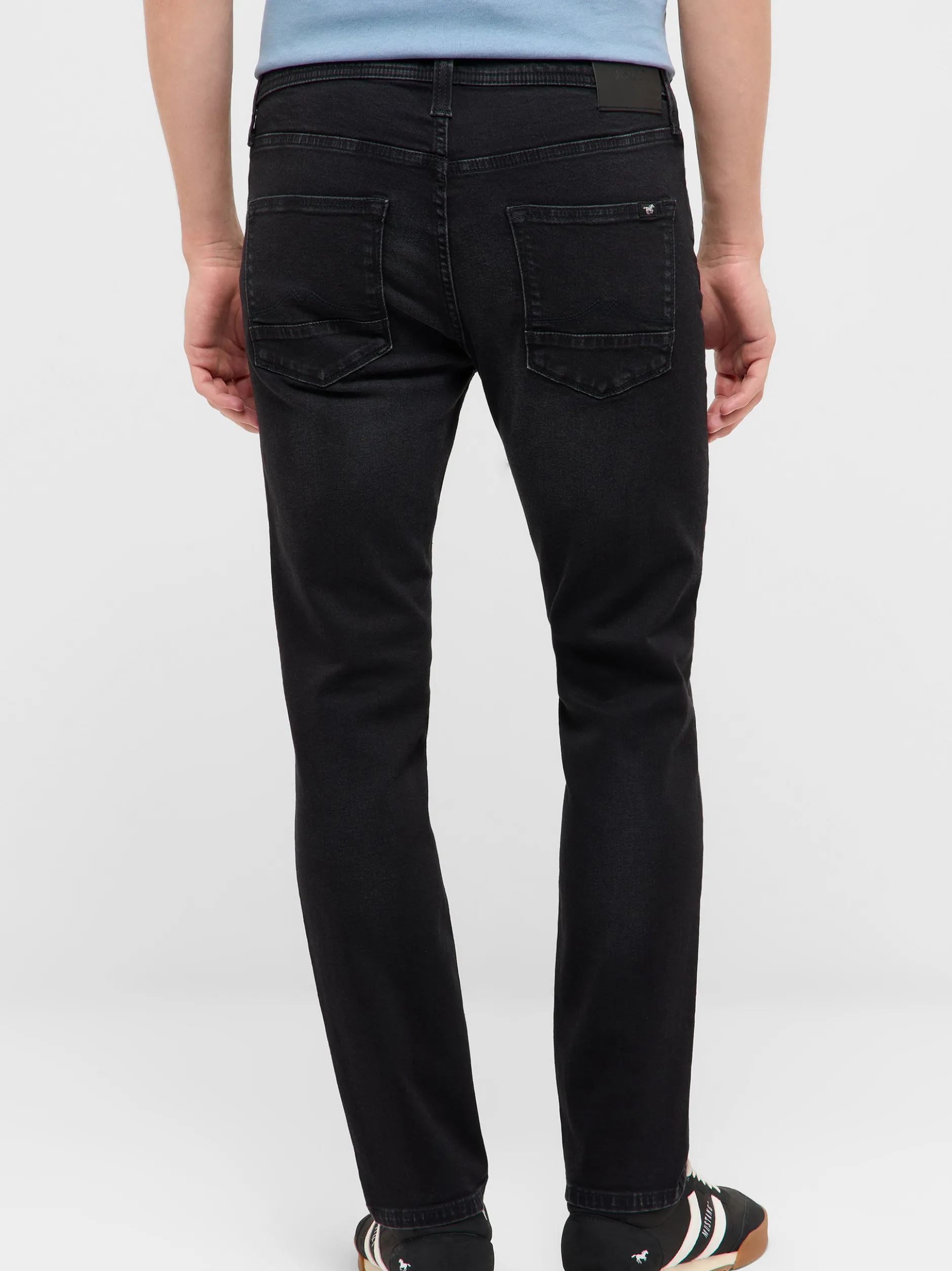 Mustang Herren Jeans in schwarz