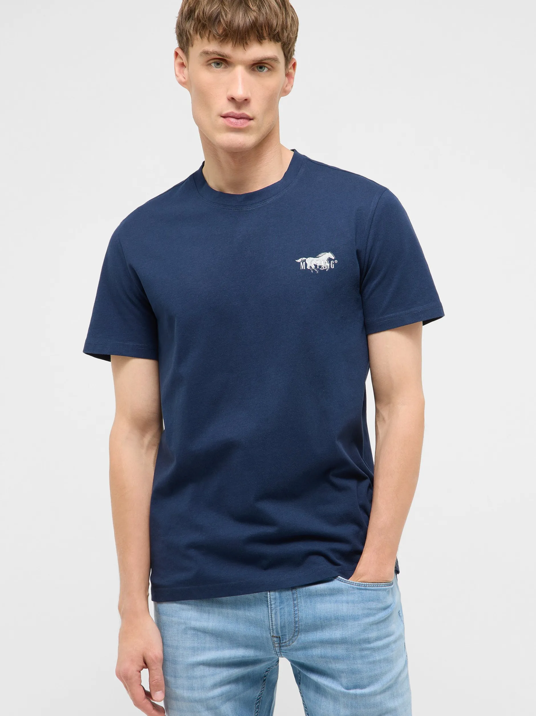 Mustang Herren T-Shirt in blau - Ausschnitt: Rundhals