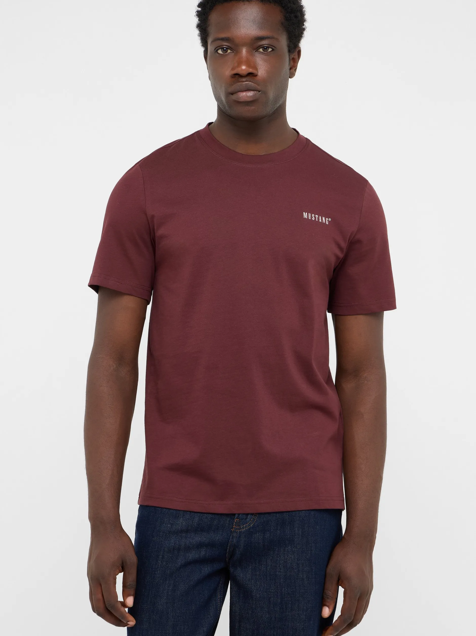 Mustang Herren T-Shirt in braun - Ausschnitt: Rundhals