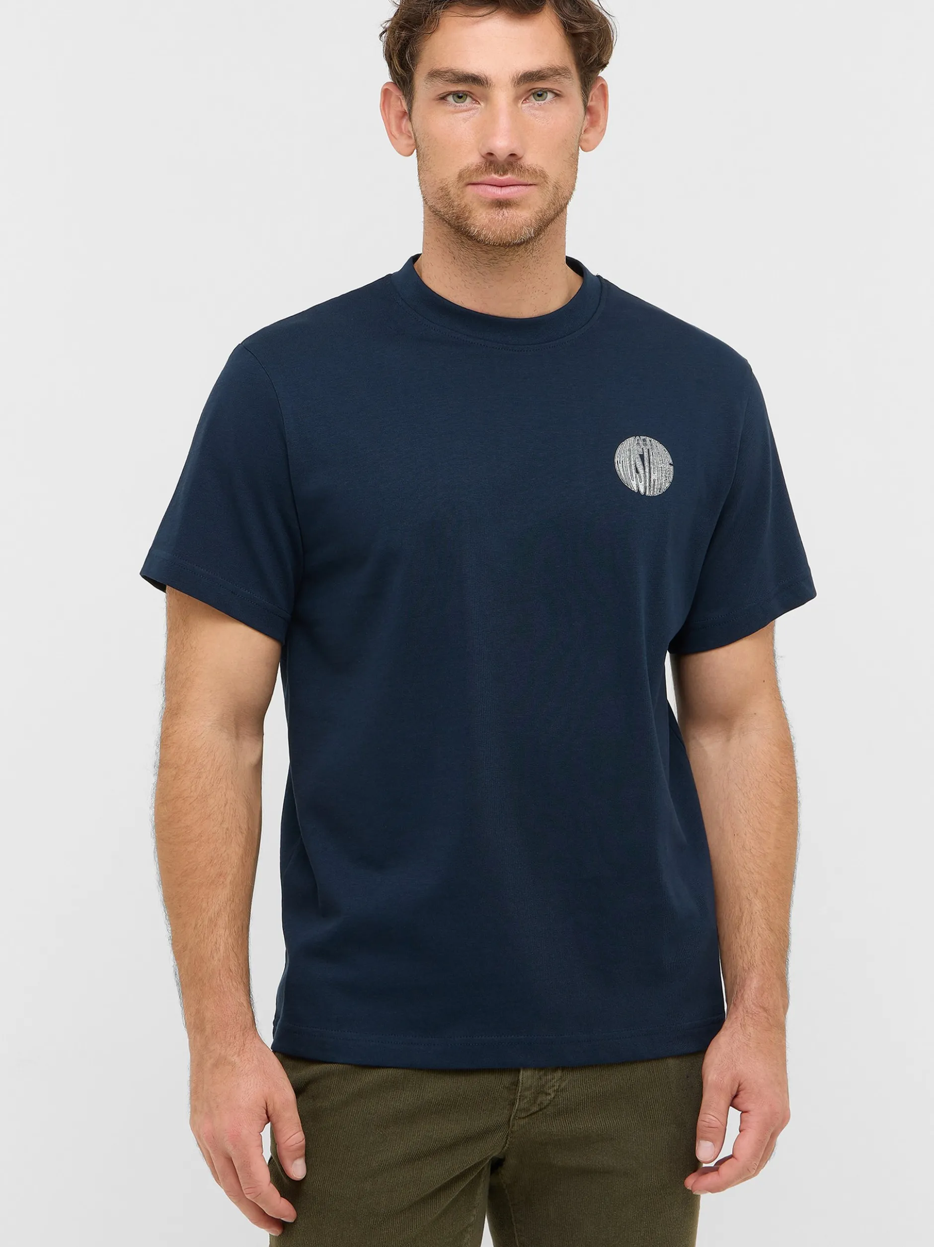 Mustang Herren T-Shirt in marine - Ausschnitt: Rundhals