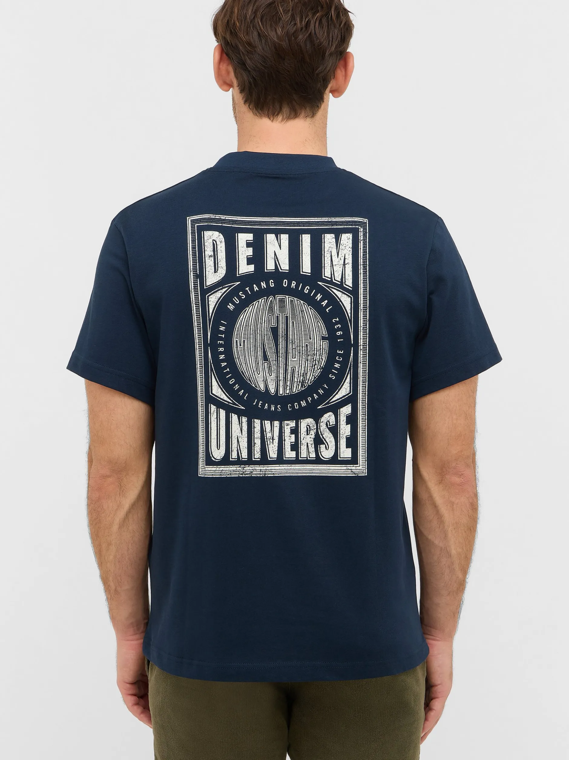 Mustang Herren T-Shirt in marine - Ausschnitt: Rundhals
