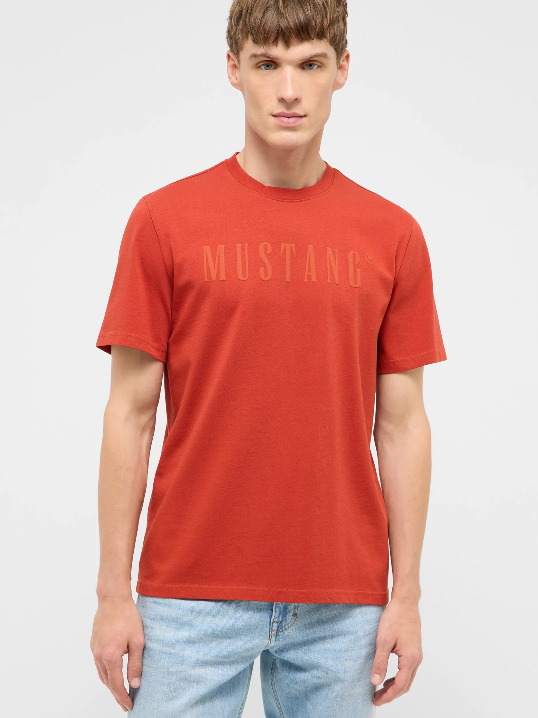 Mustang Herren T-Shirt in rot - Ausschnitt: Rundhals