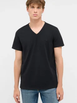 Mustang Herren T-Shirt in schwarz - Ärmel: Halbarm