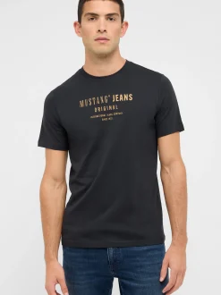 Mustang Herren T-Shirt in schwarz - Ausschnitt: Rundhals