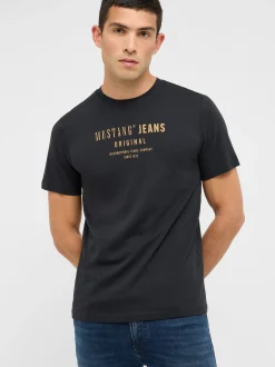 Mustang Herren T-Shirt in schwarz - Ausschnitt: Rundhals