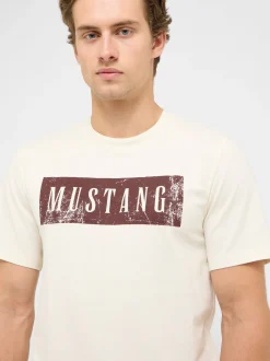 Mustang Herren T-Shirt in weiß - Ausschnitt: Rundhals
