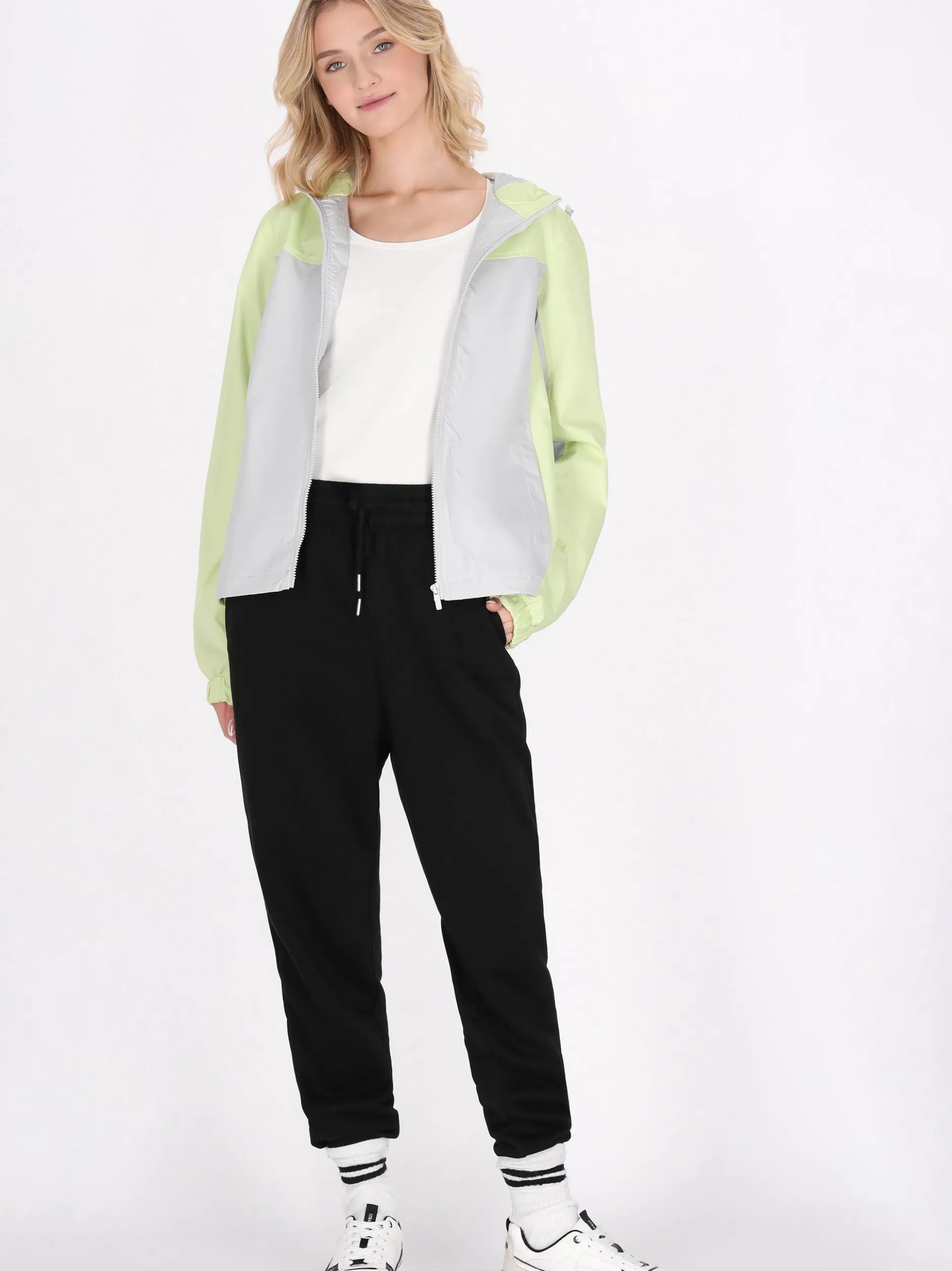 MyMo Damen Jacke in grau