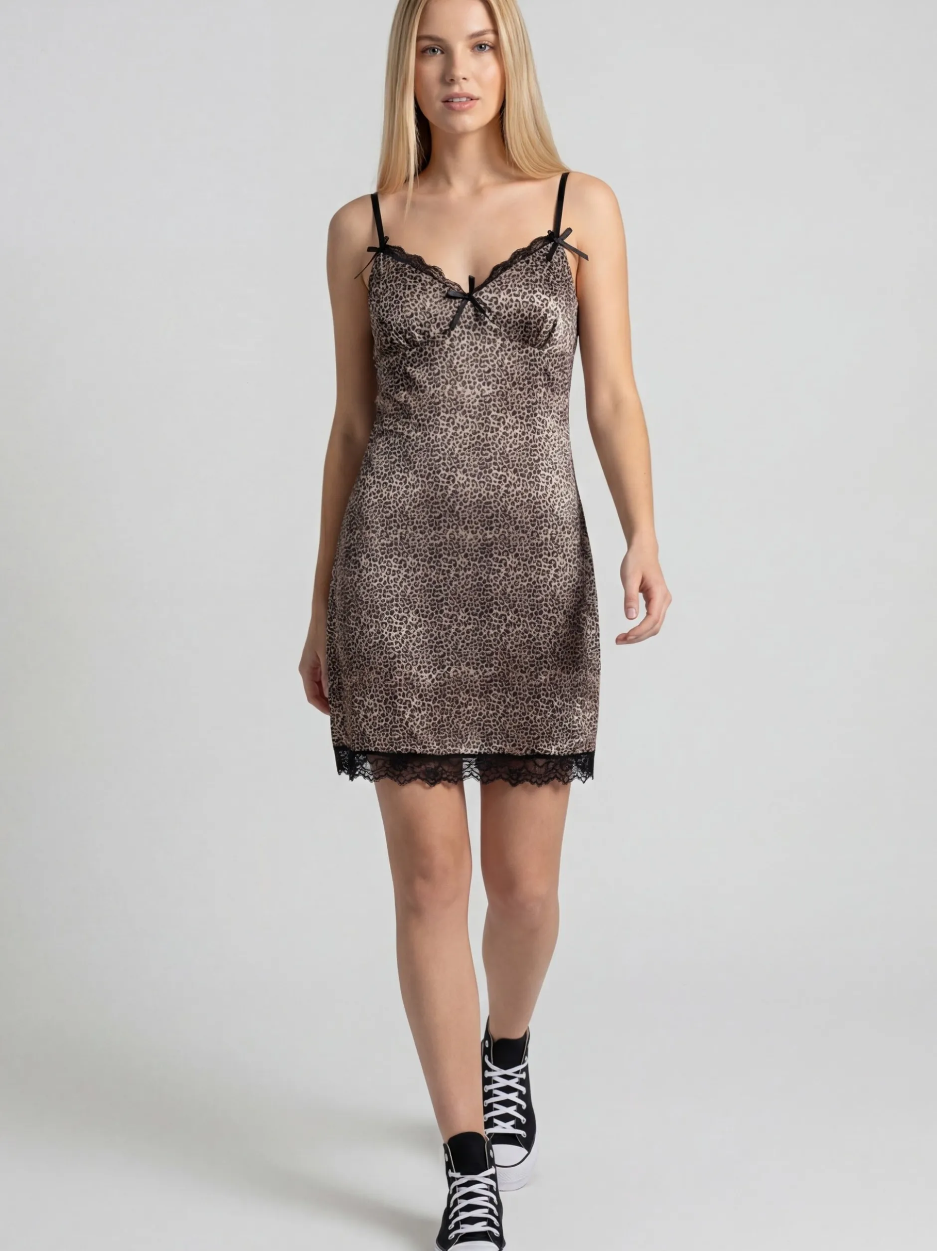 MyMo Damen Kleid in braun - Länge: mittel