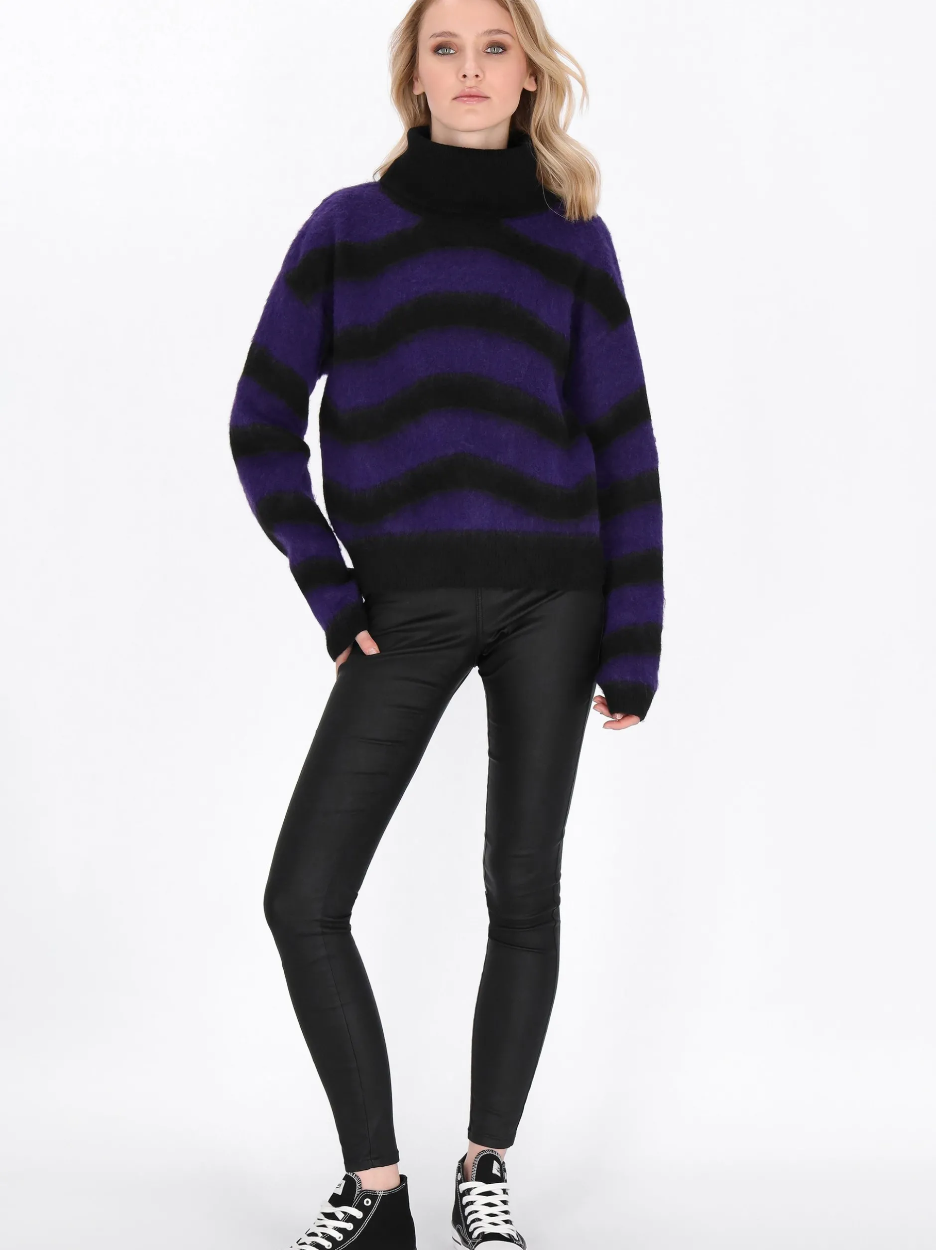 MyMo Damen Pullover in schwarz