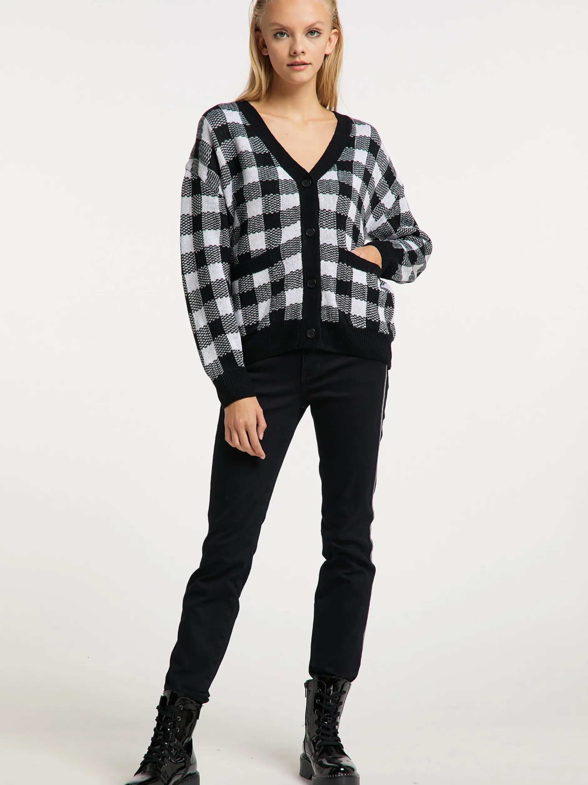 MyMo Damen Strickjacke in schwarz