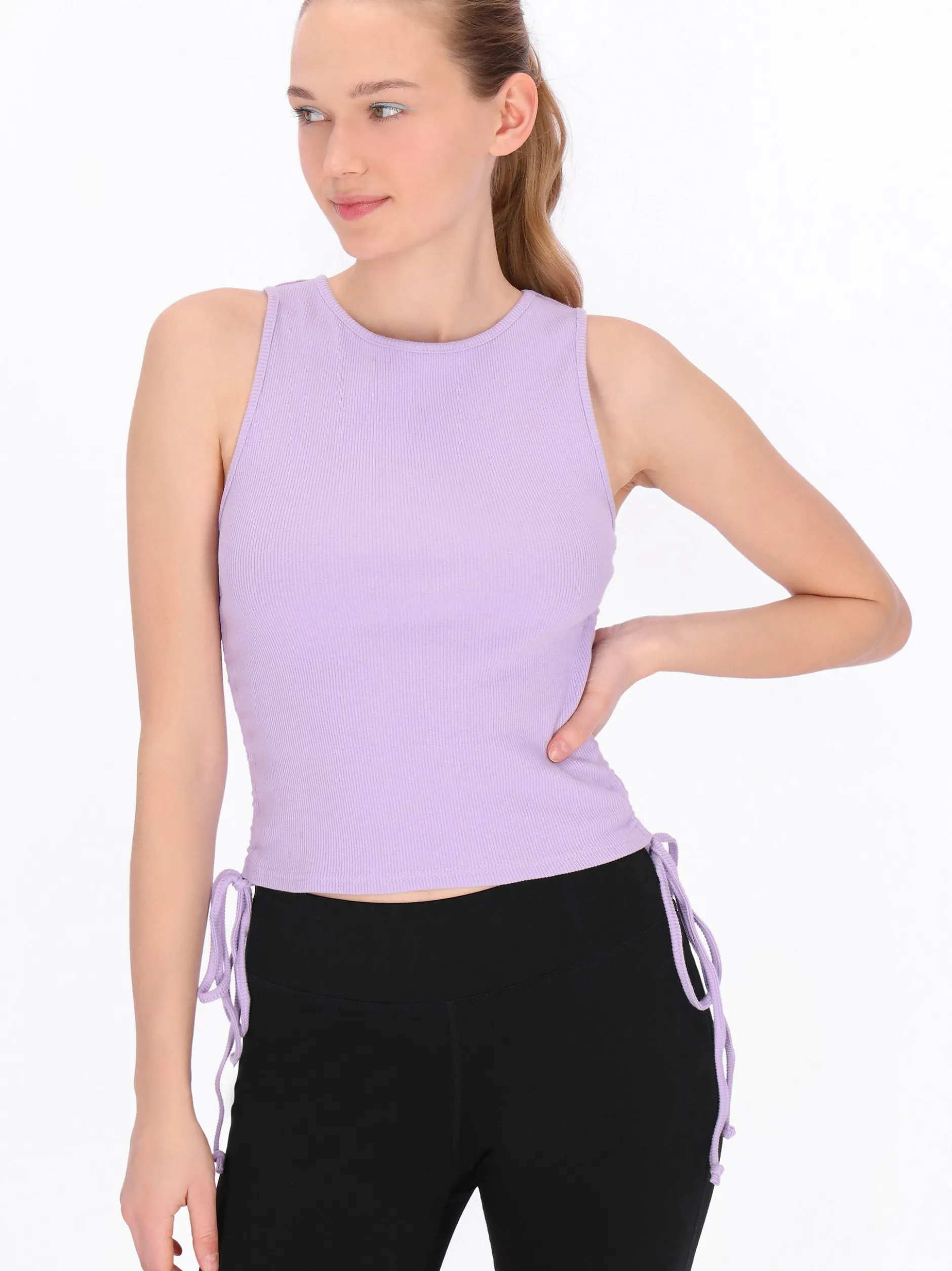 MyMo Damen Top in purple - Ausschnitt: Rundhals