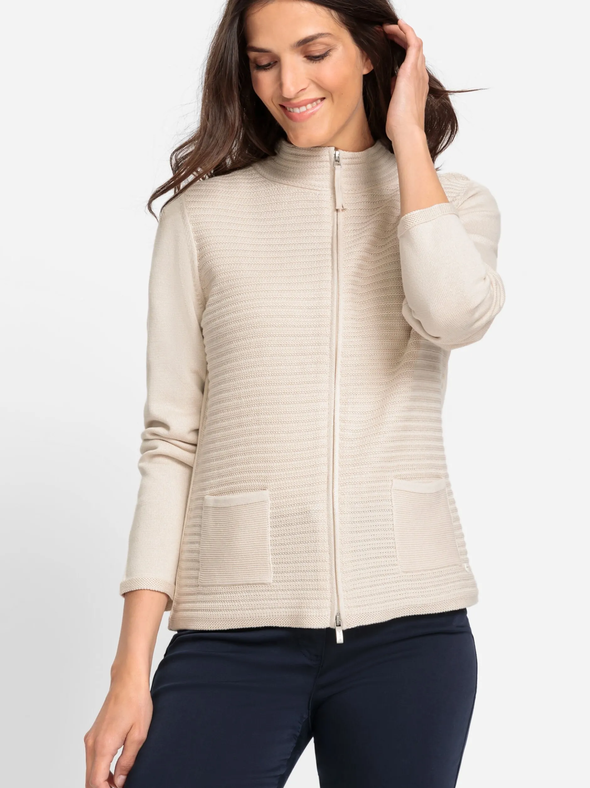 Olsen Damen Cardigan in beige - Ausschnitt: Rundhals