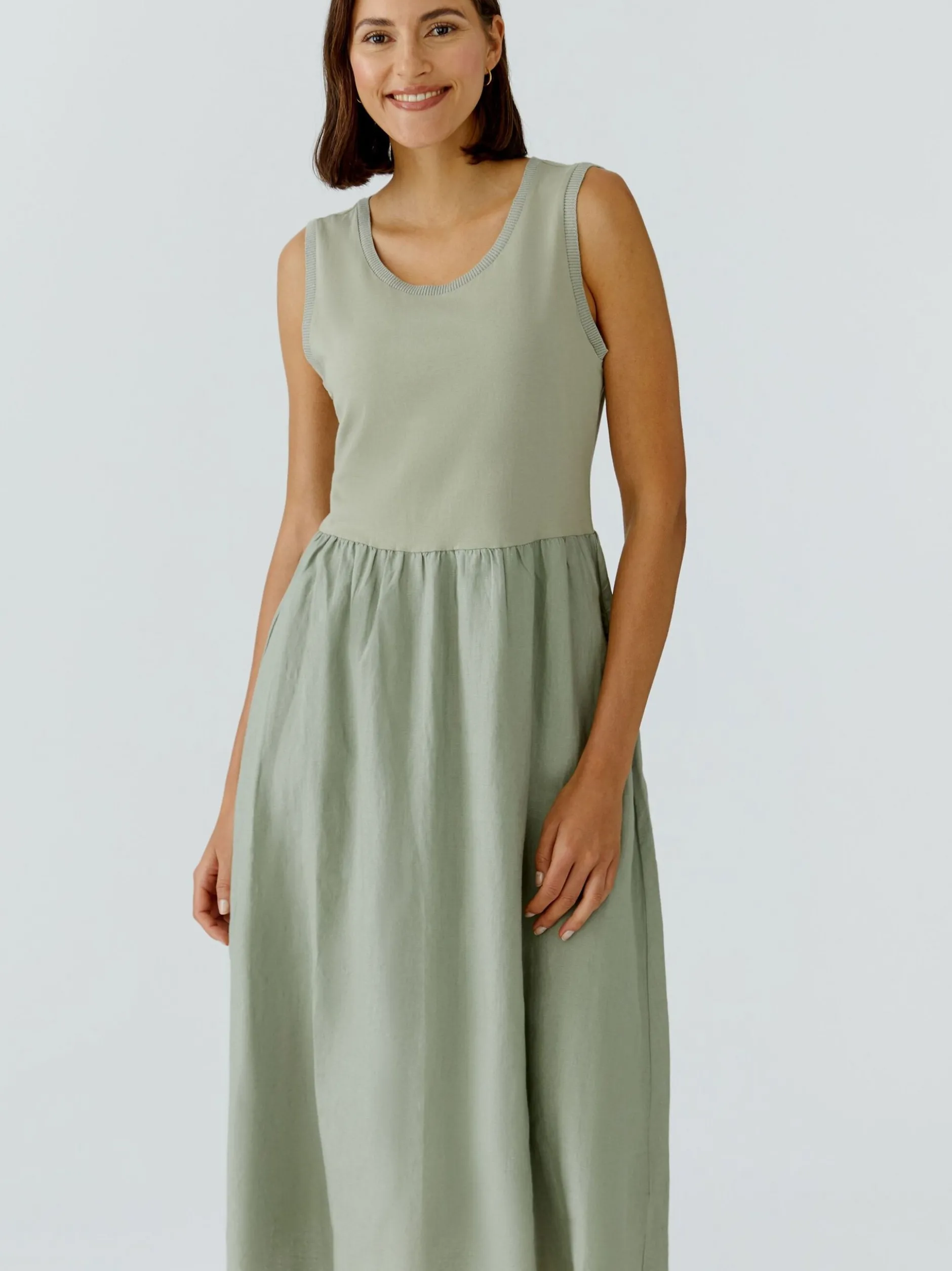 Oui Damen Midikleid in schilf - Ausschnitt: Rundhals