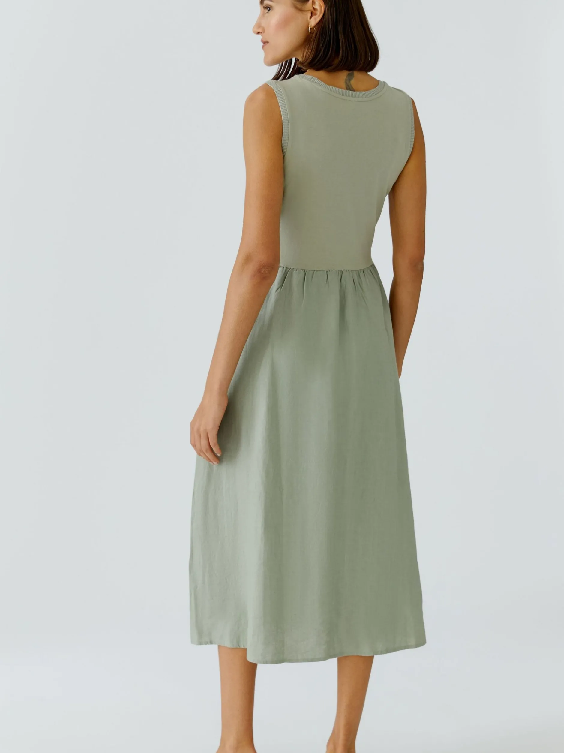 Oui Damen Midikleid in schilf - Ausschnitt: Rundhals