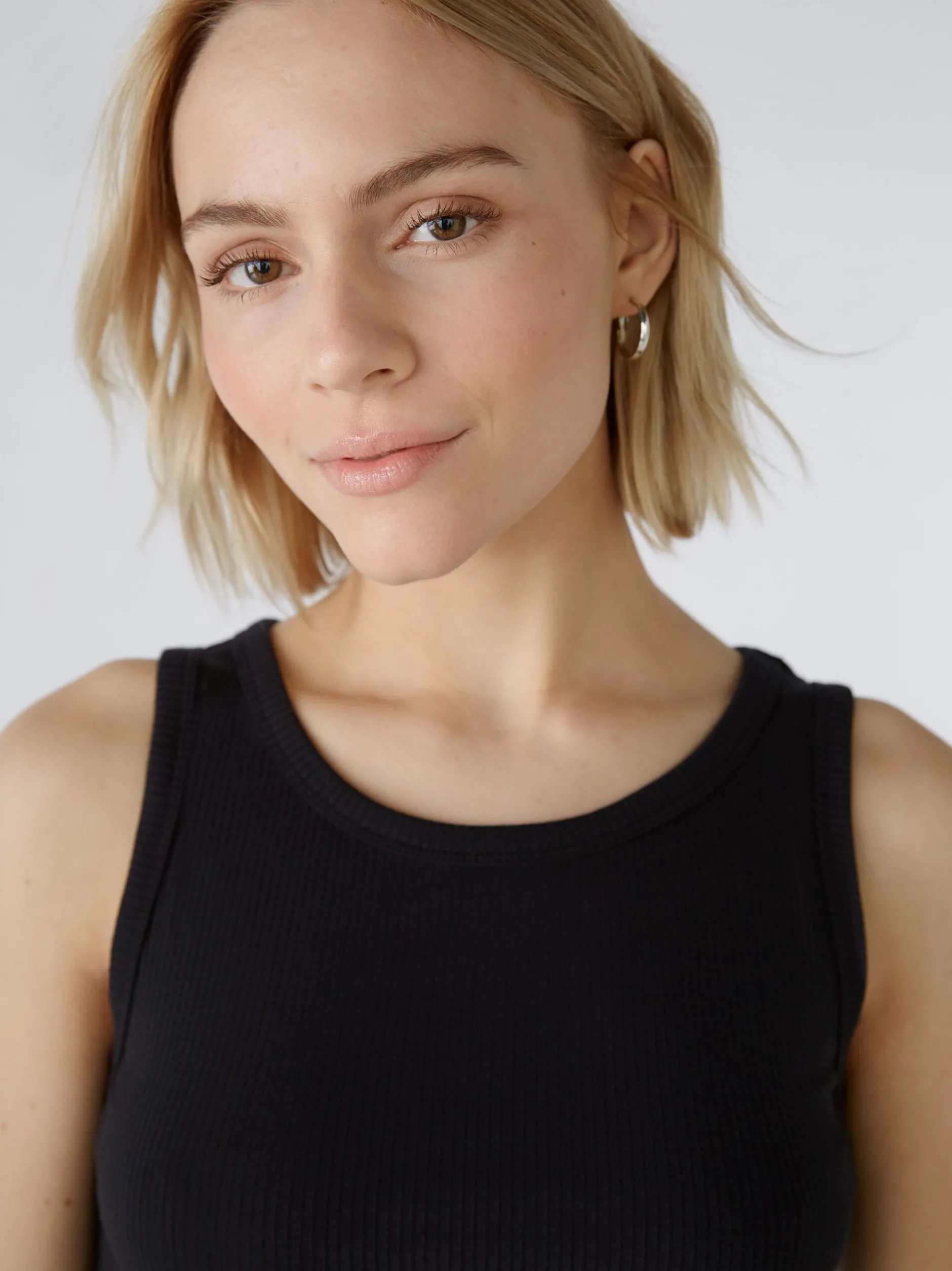 Oui Damen Top in schwarz - Ausschnitt: Rundhals