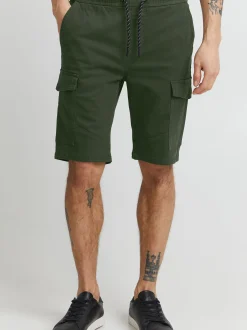 11 Project Herren Cargoshorts - PRGarikko in grün