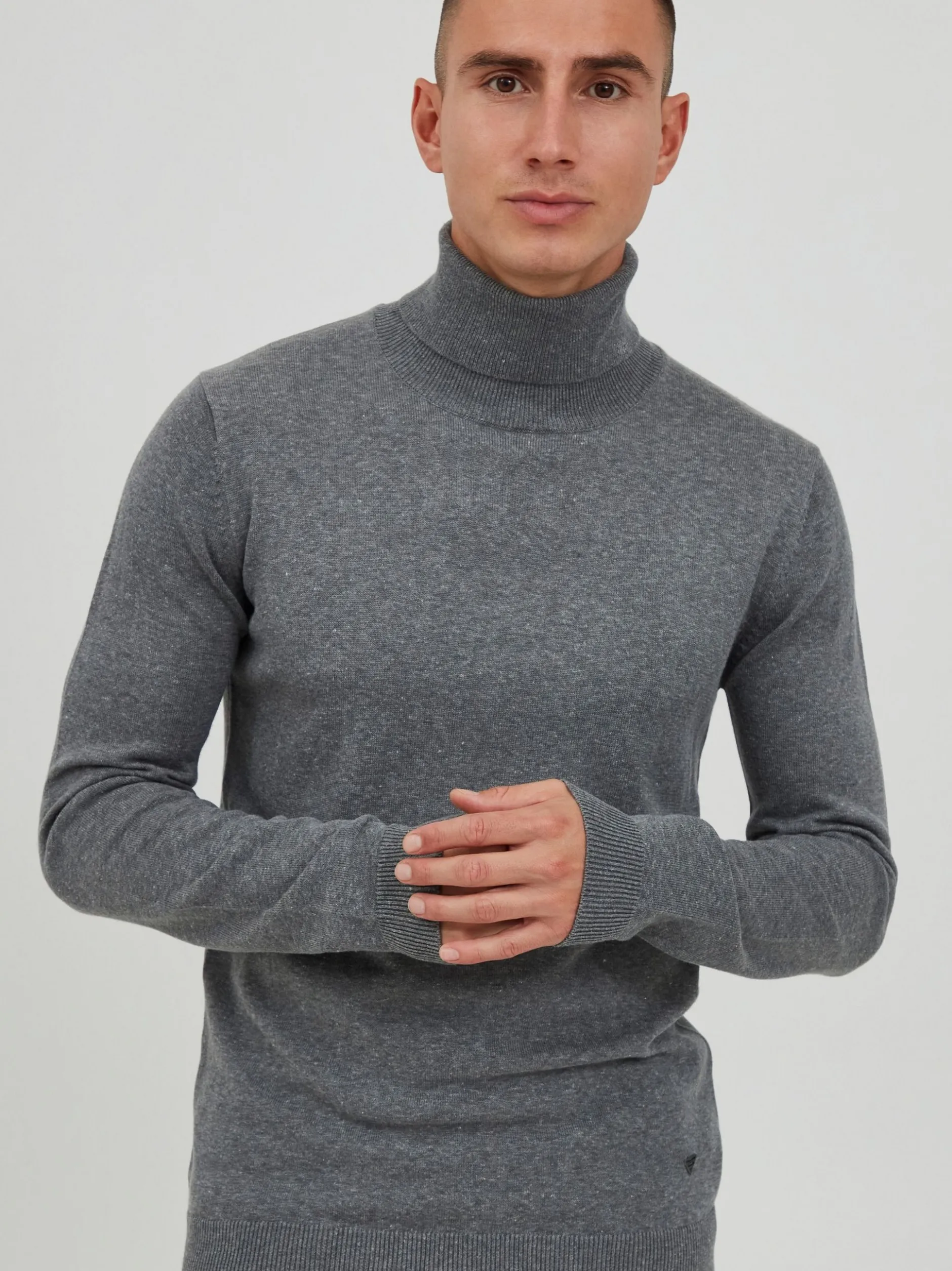 11 Project Herren Strickpullover - PRIngbert in grau