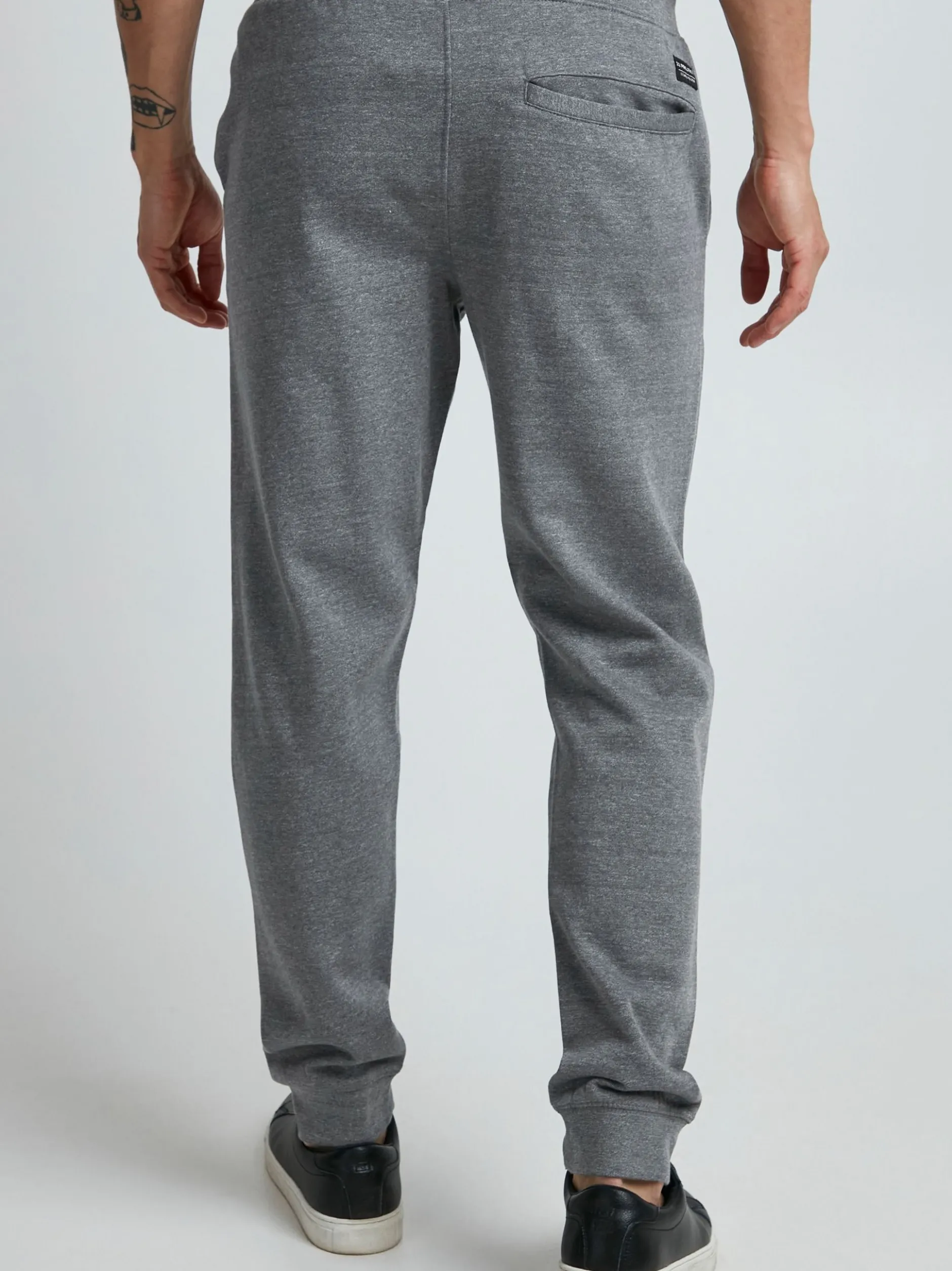 11 Project Herren Sweathose - PROle in grau