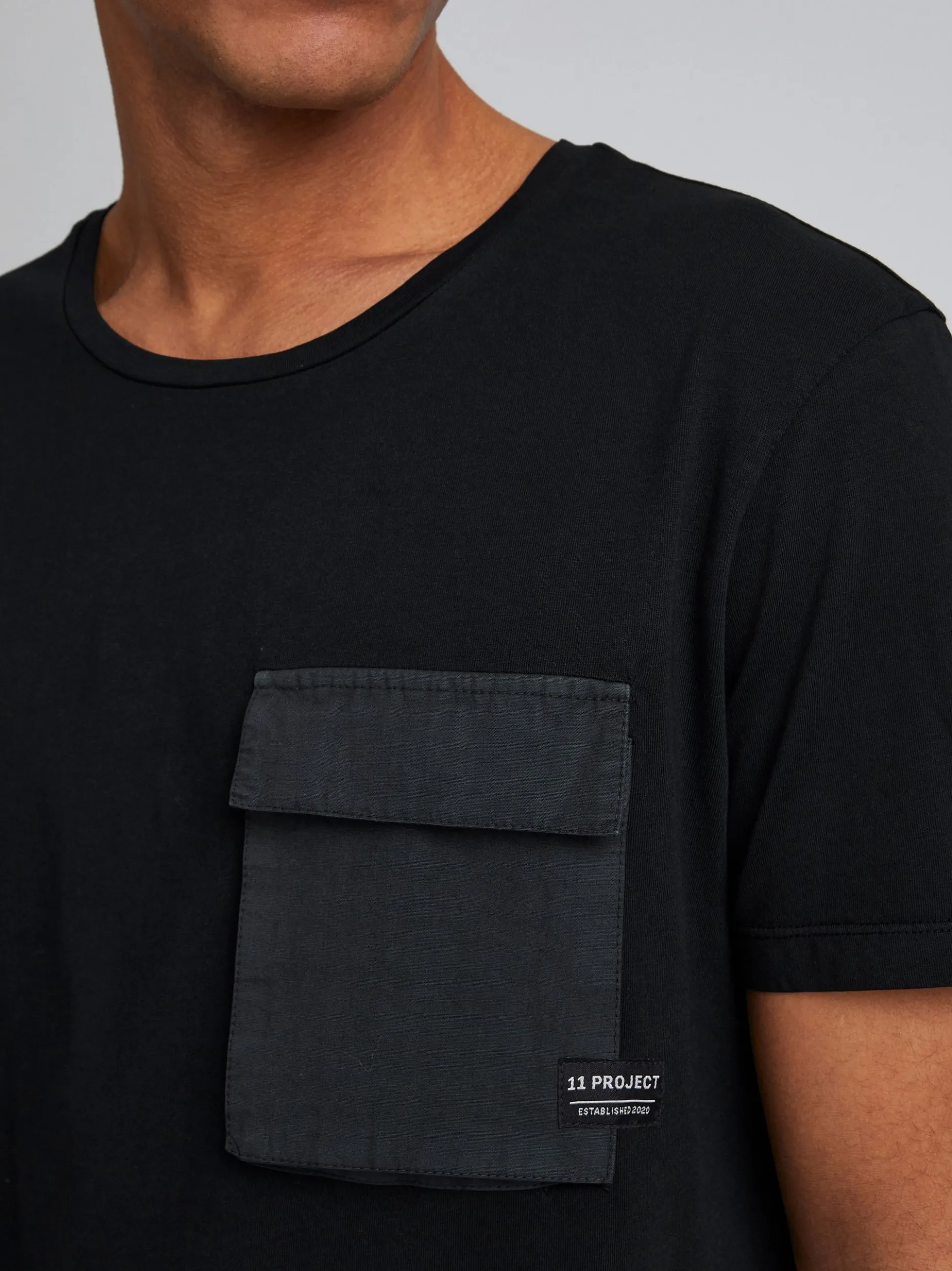 11 Project Herren T-Shirt - PRMads in schwarz