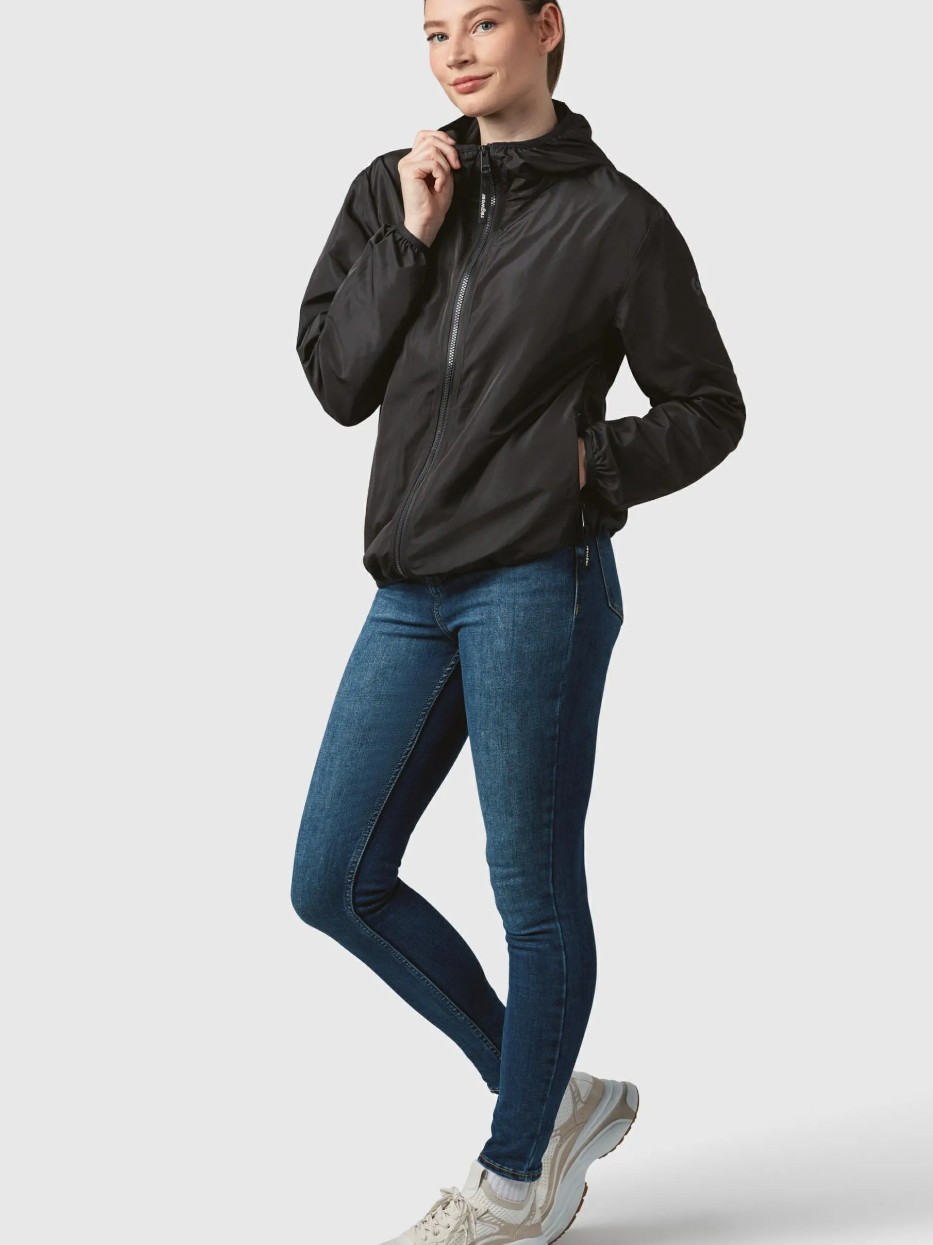 Ragwear Damen Outdoorjacke - Vinzie C in schwarz