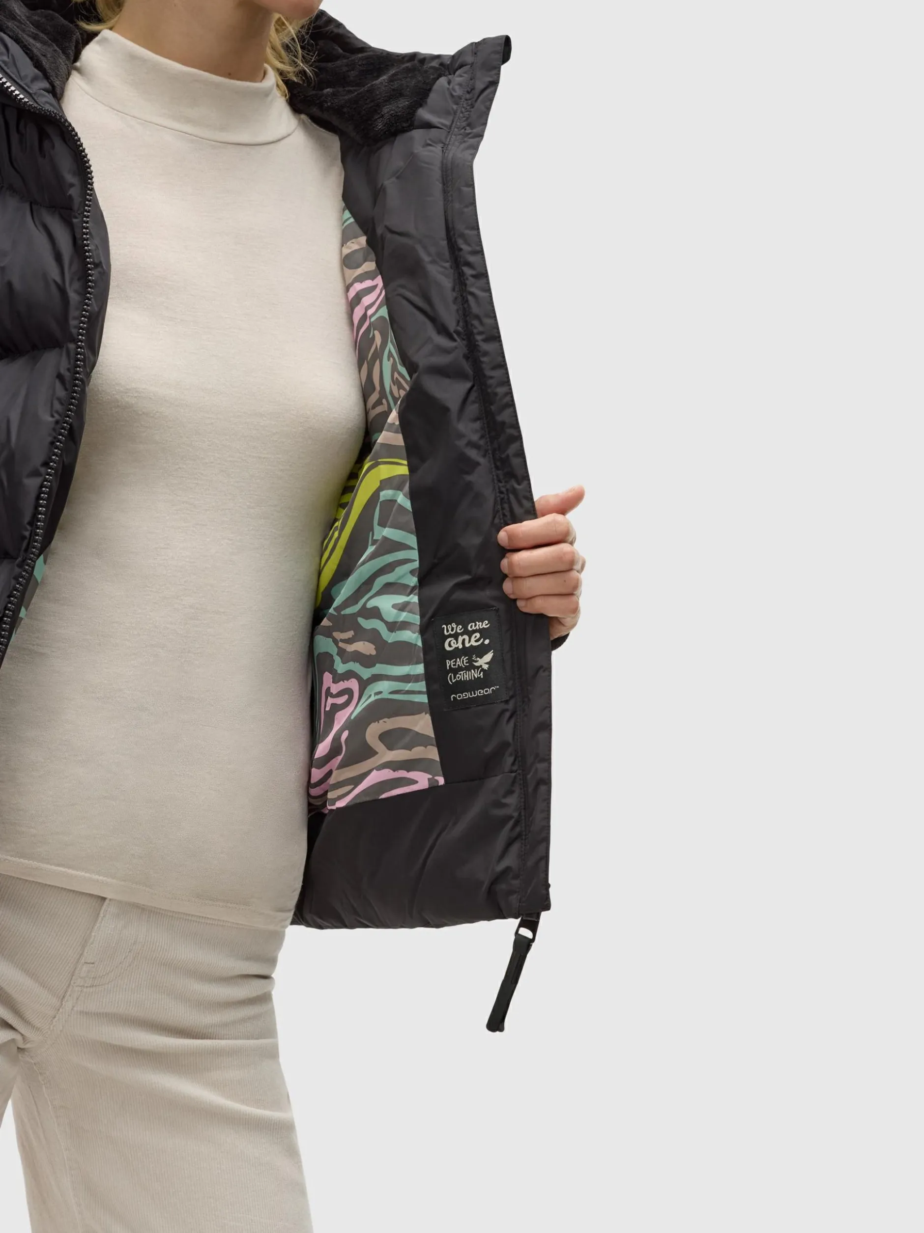 Ragwear Damen Steppjacke - Briony in schwarz