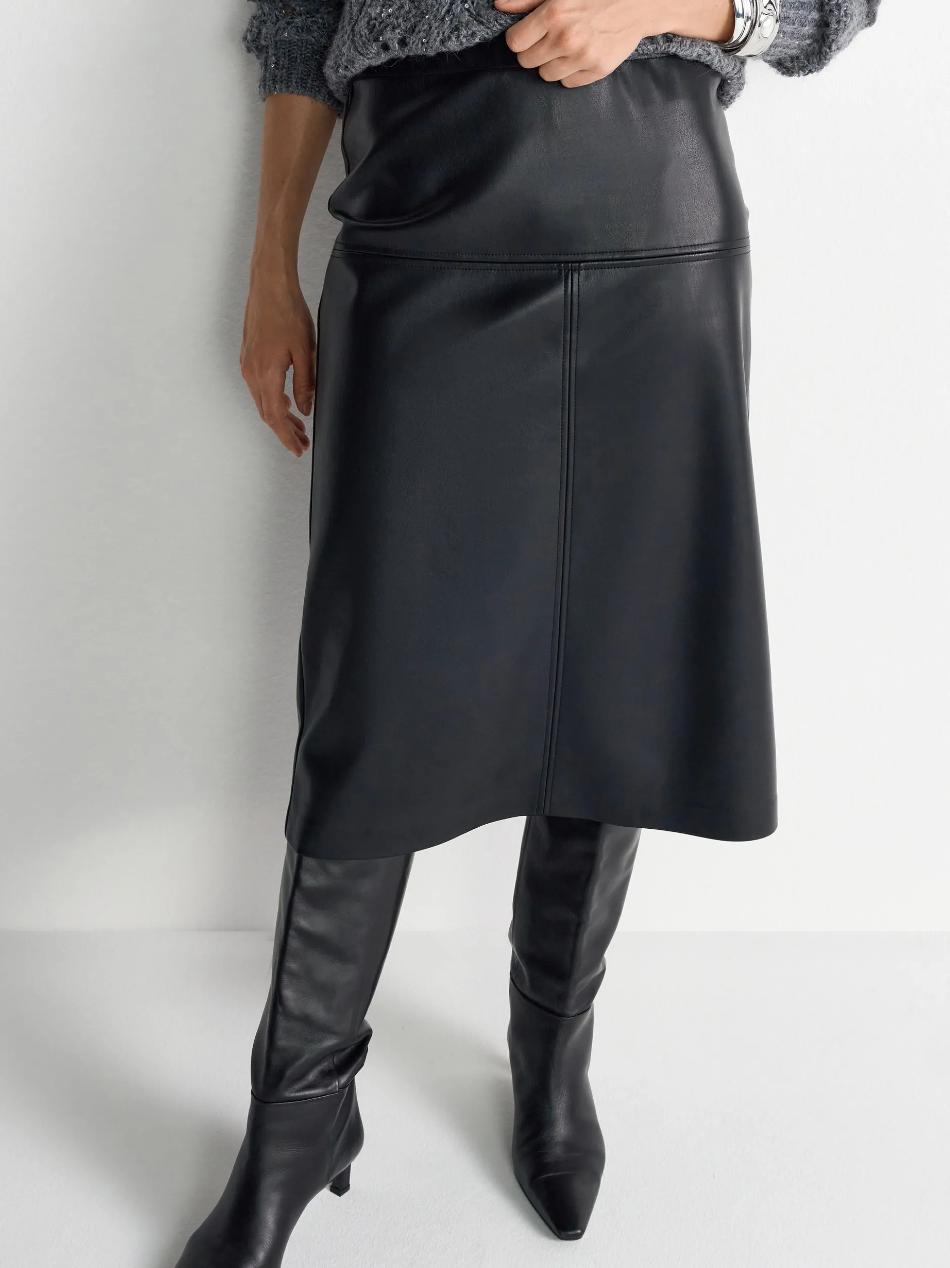 Rich & Royal Damen Kunstlederrock in schwarz