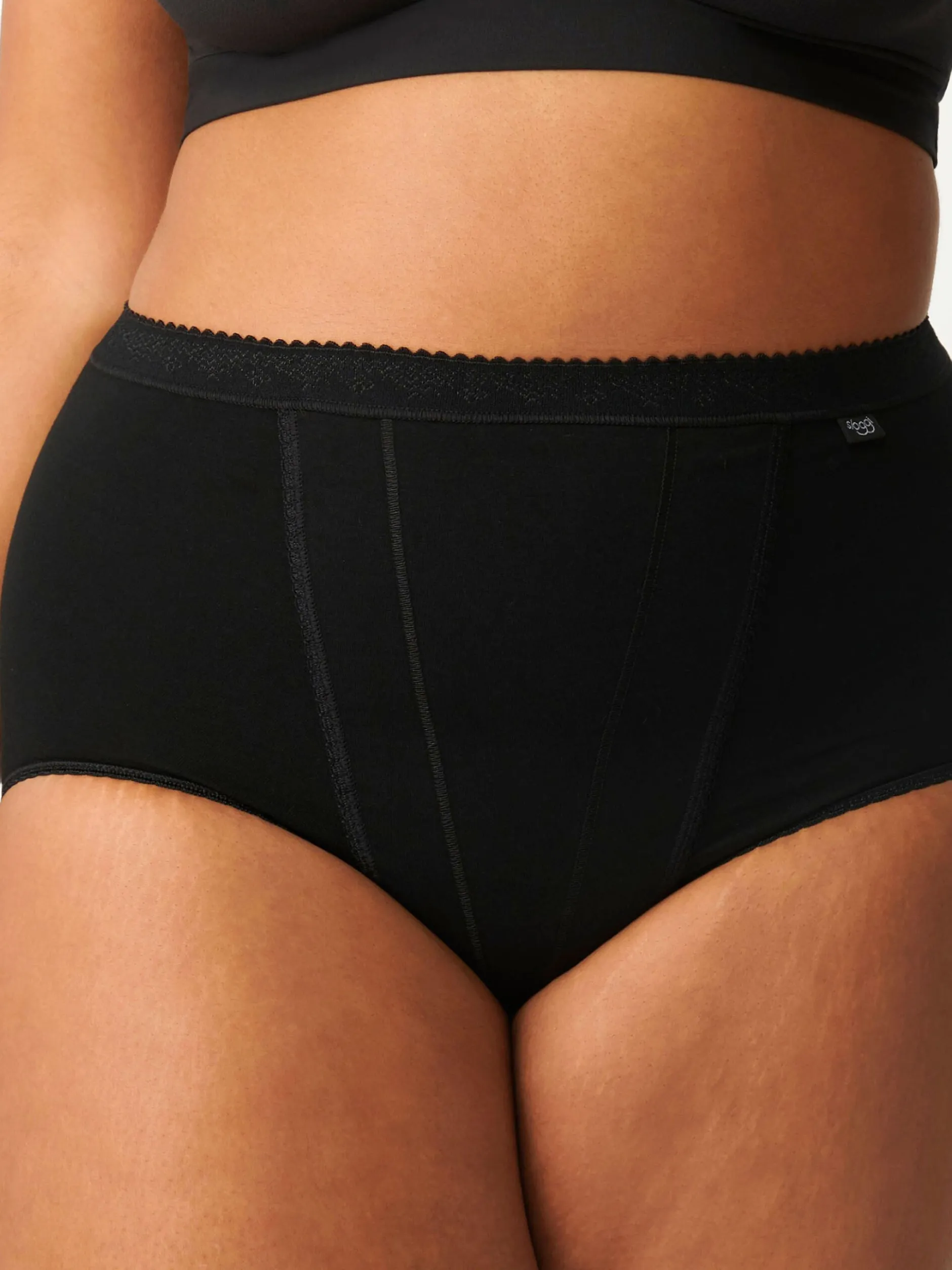 sloggi Damen Maxislip - Control in schwarz