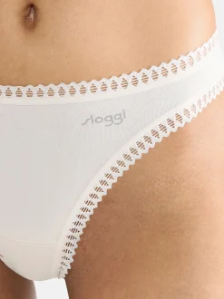 sloggi Damen String - 3er Pack GO Crush in beige weiß